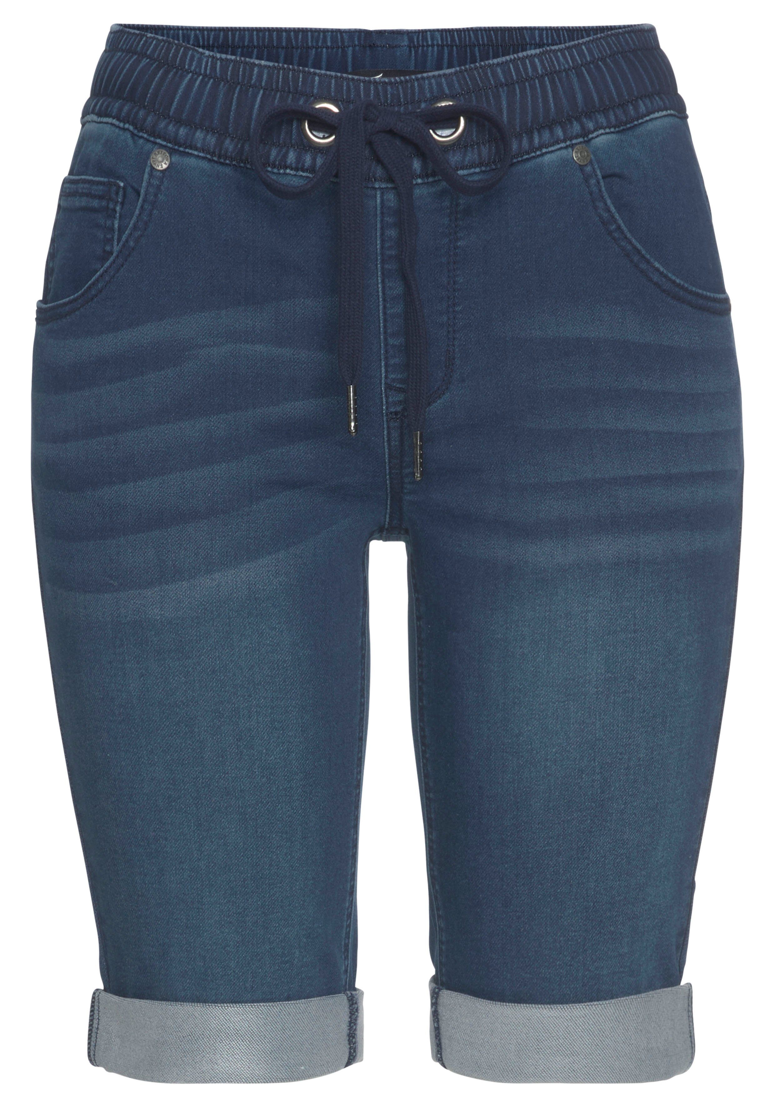 Arizona Jogg-Jeansbermudas hohe Leibhöhe, krempelbare Beinabschlüsse, Used-Look. Reduzierter Preis € 40,99. Unverbindliche Preisempfehlung € 49,99