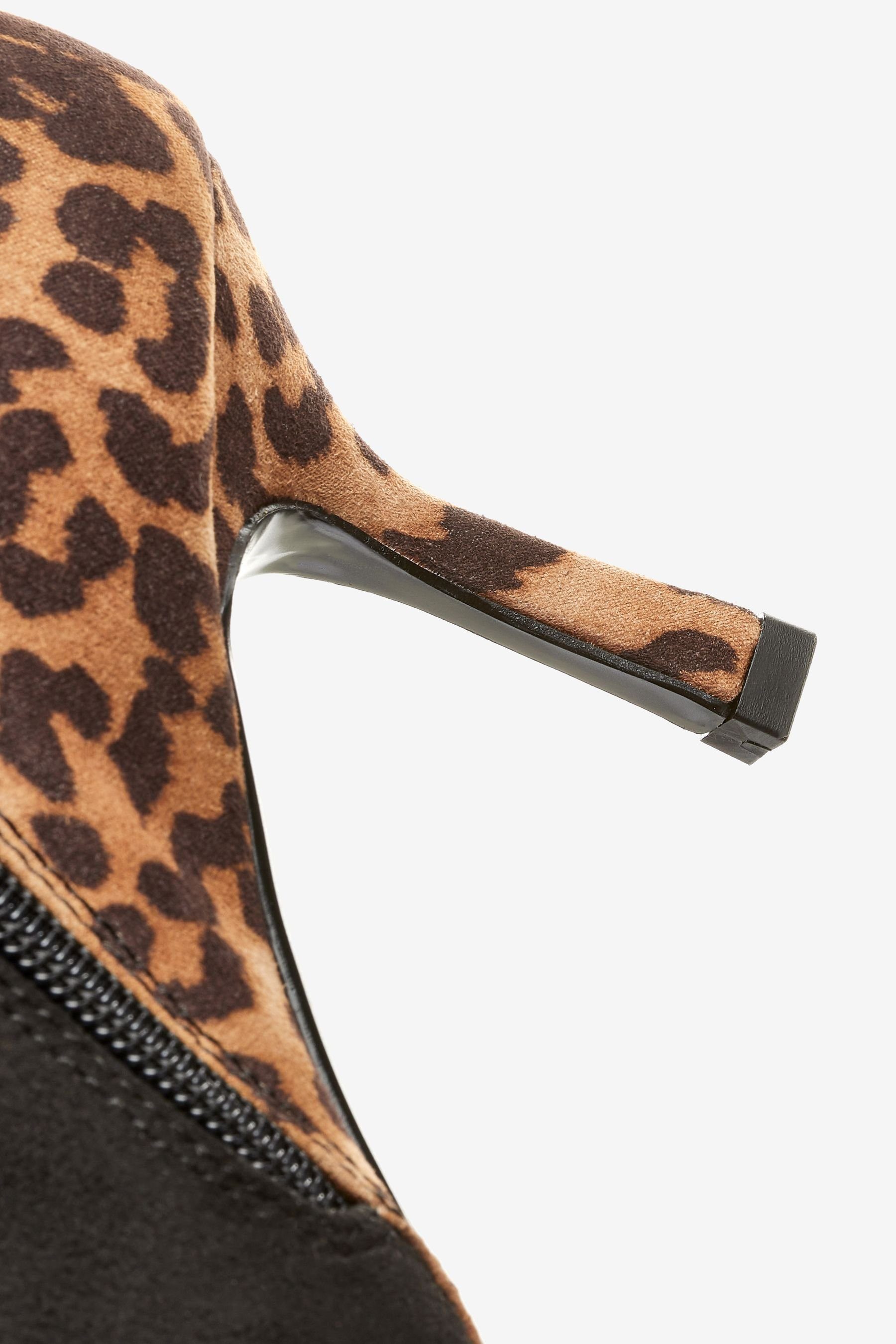 Next Forever Comfort Peeptoe-Schuhe, Black/Animal (1-tlg) Passform Stiefelette weite