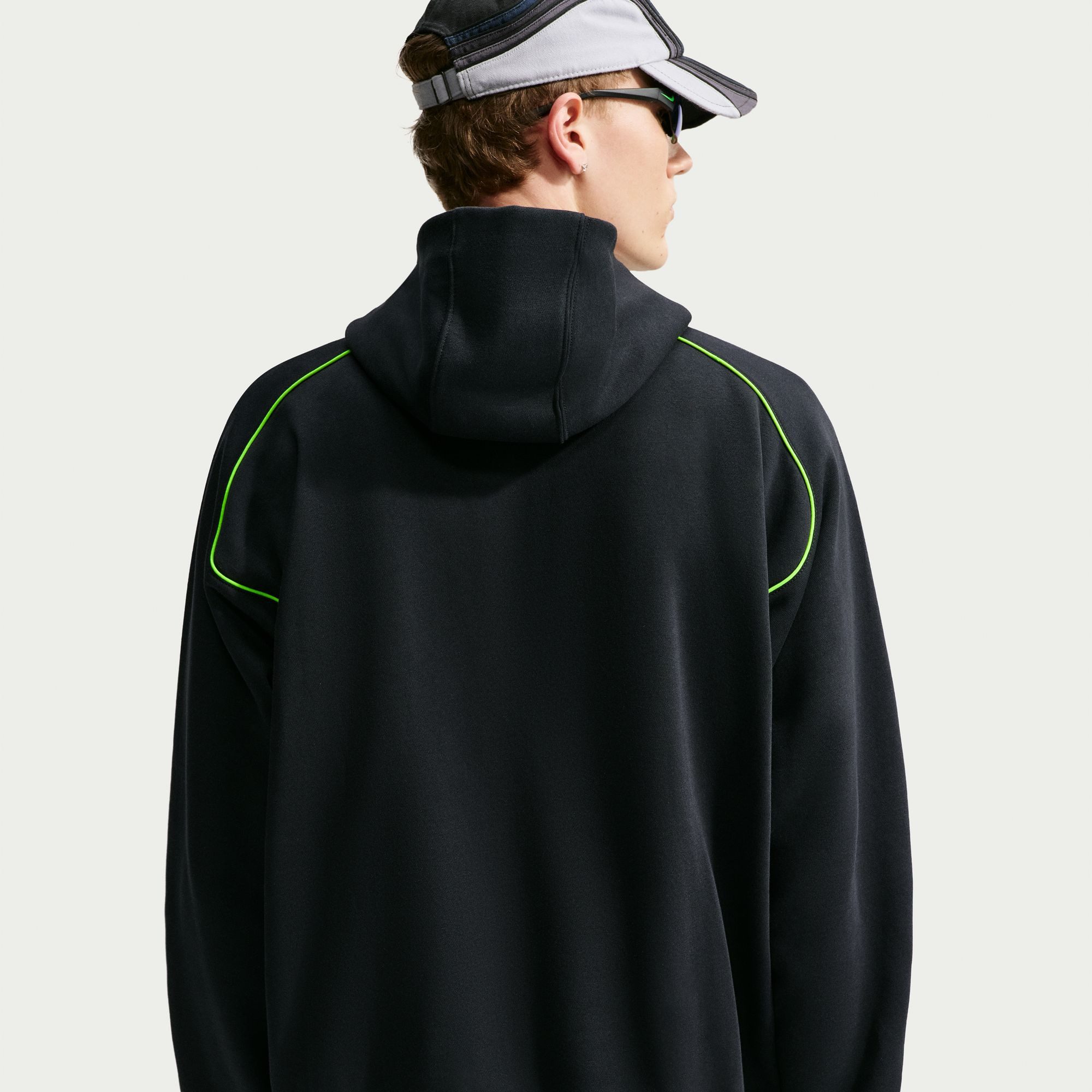 Nike Sportswear Kapuzensweatshirt M NK AIR PO HDY mit Kapuze, aus Baumwolle und Polyester, Basic Passform