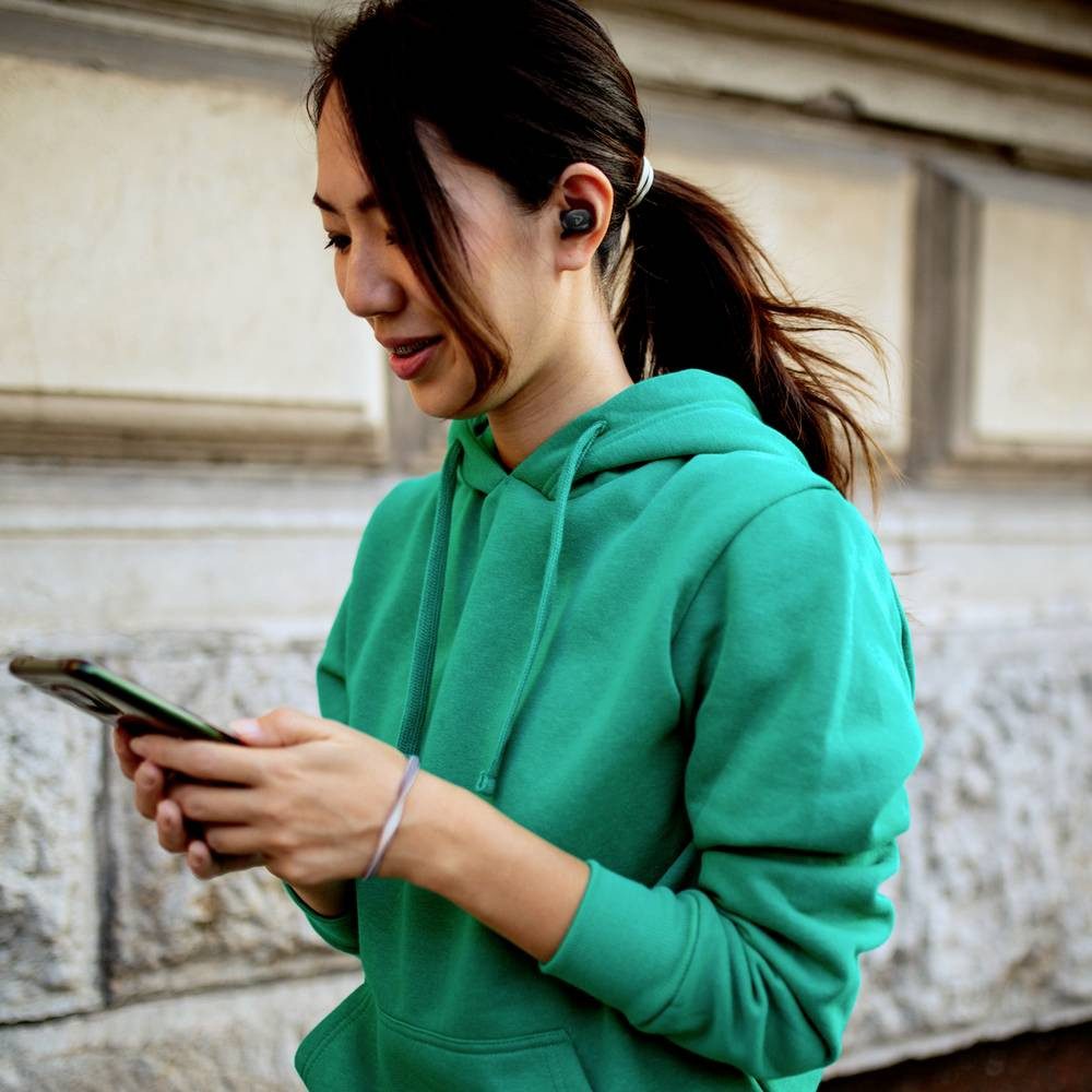 LAMAX Play True Wireless In-Ear-Kopfhörer LXIHMDOTS3PBA Kopfhörer (Batterieladeanzeige, Ladecase, Lautstärkeregelung, Schweißresistent)