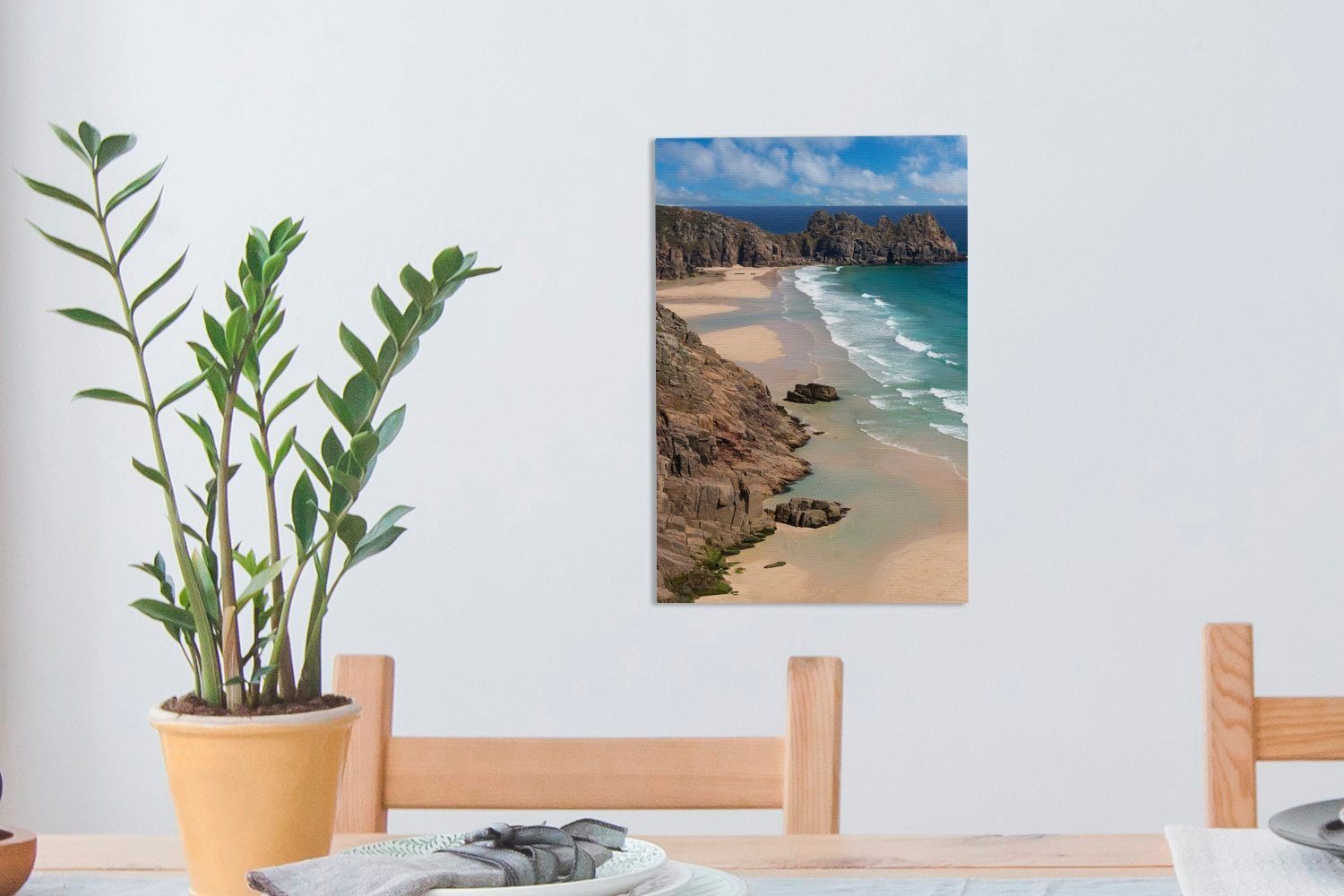 OneMillionCanvasses® Leinwandbild Wellen spülen an St), Cornwall, fertig cm Strand Gemälde, von 20x30 den Zackenaufhänger, (1 inkl. bespannt Leinwandbild