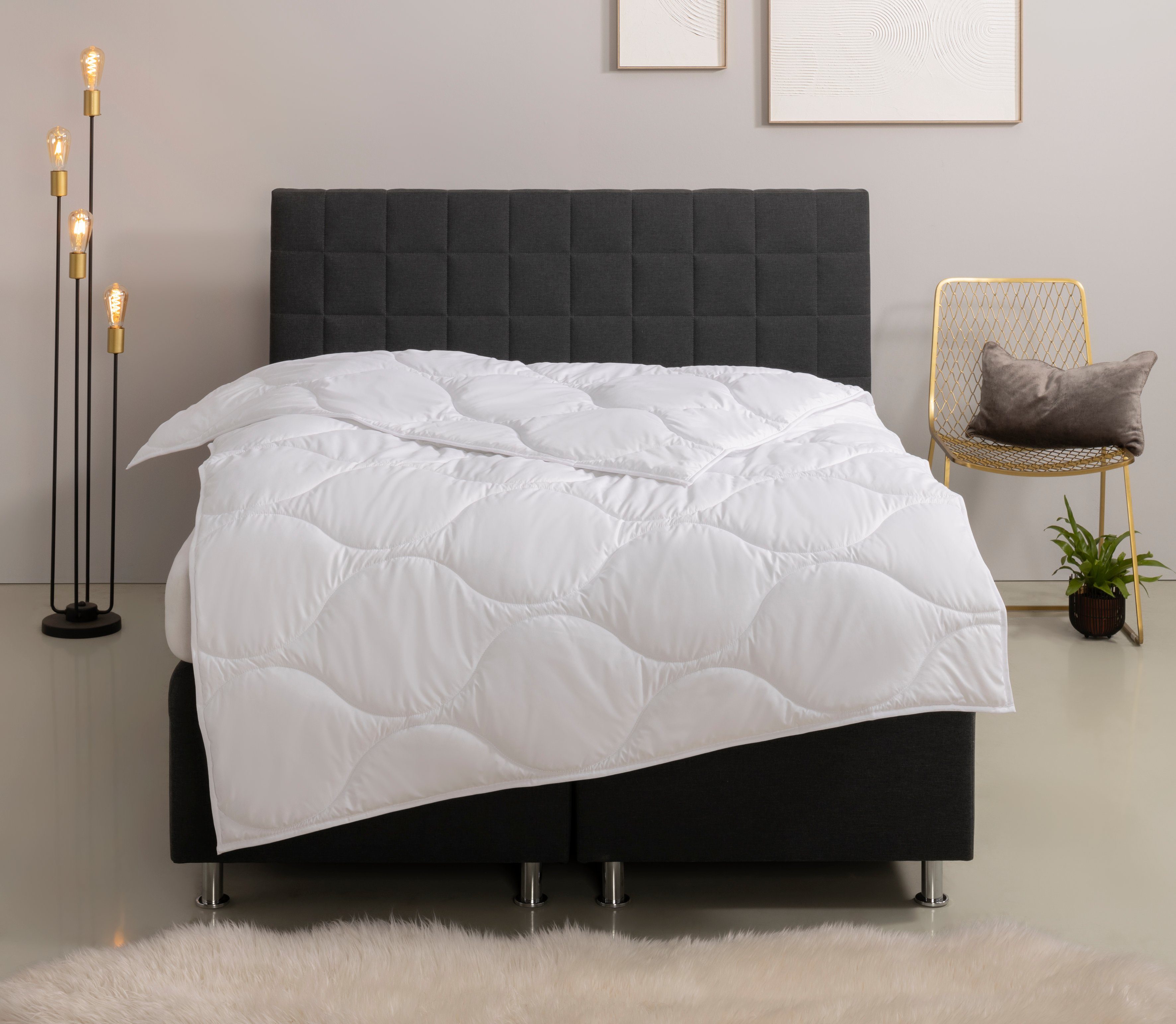 OTTO home Microfaserbettdecke Angly, Bettdecke 135x200 cm und 155x220 cm, Füllung: Polyester, Bezug: Polyester, Bettdecken, Sommer, Winter, Decke, Allergiker geeignet (Hausstaub)