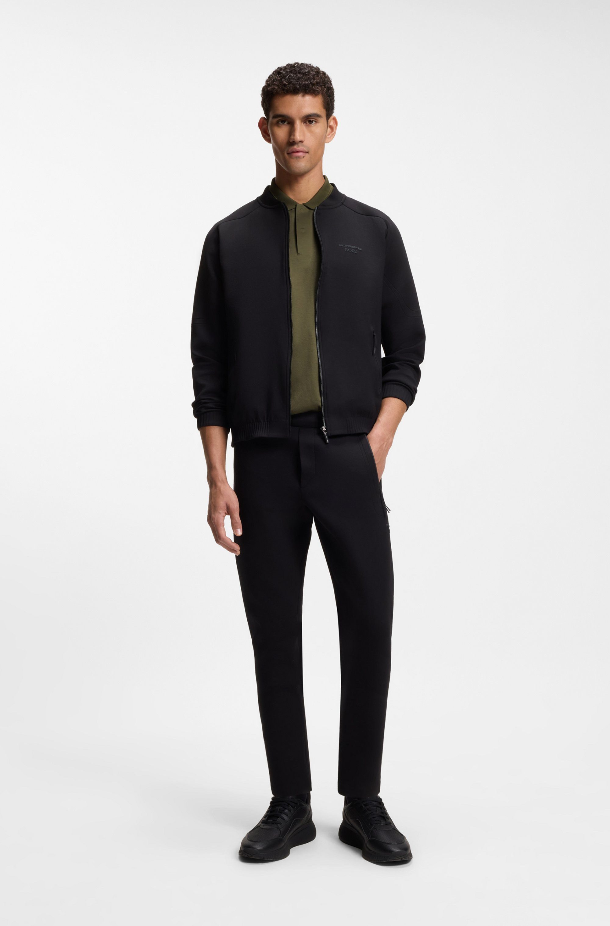 BOSS GREEN Poloshirt Porsche Spirit 70 Capsule Collection Premium Herrenmode Innovative Geruchskontroll-Technologie HEIQ MINT