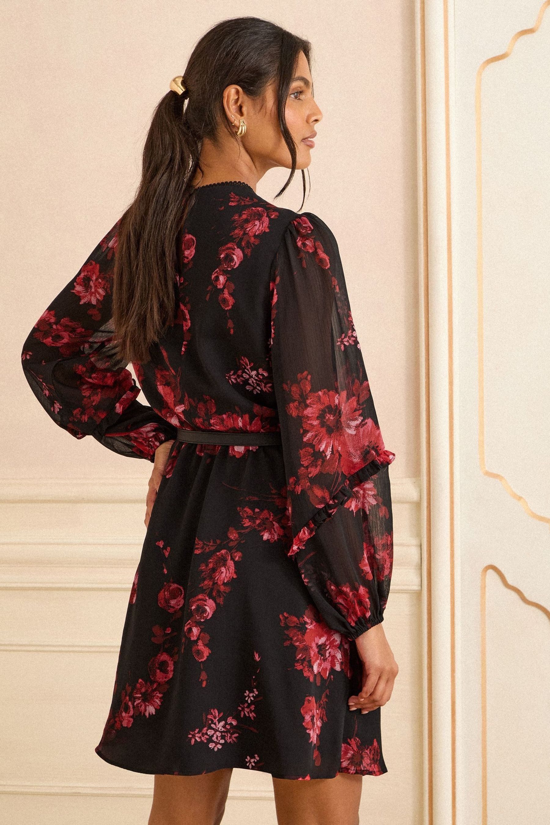 Love & Roses Minikleid Love & Roses Wickel-Minikleid mit Volant, Regular (1-tlg)