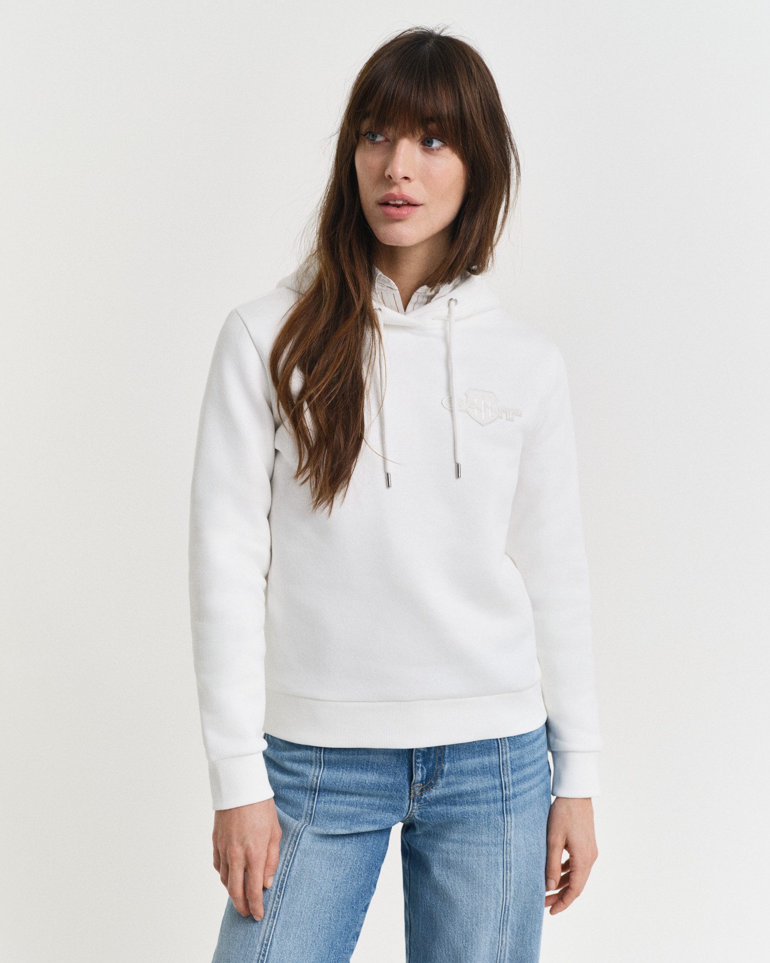 Gant Hoodie REG TONAL SHIELD HOODIE Ton in Ton Stickerei, Rippbündchen