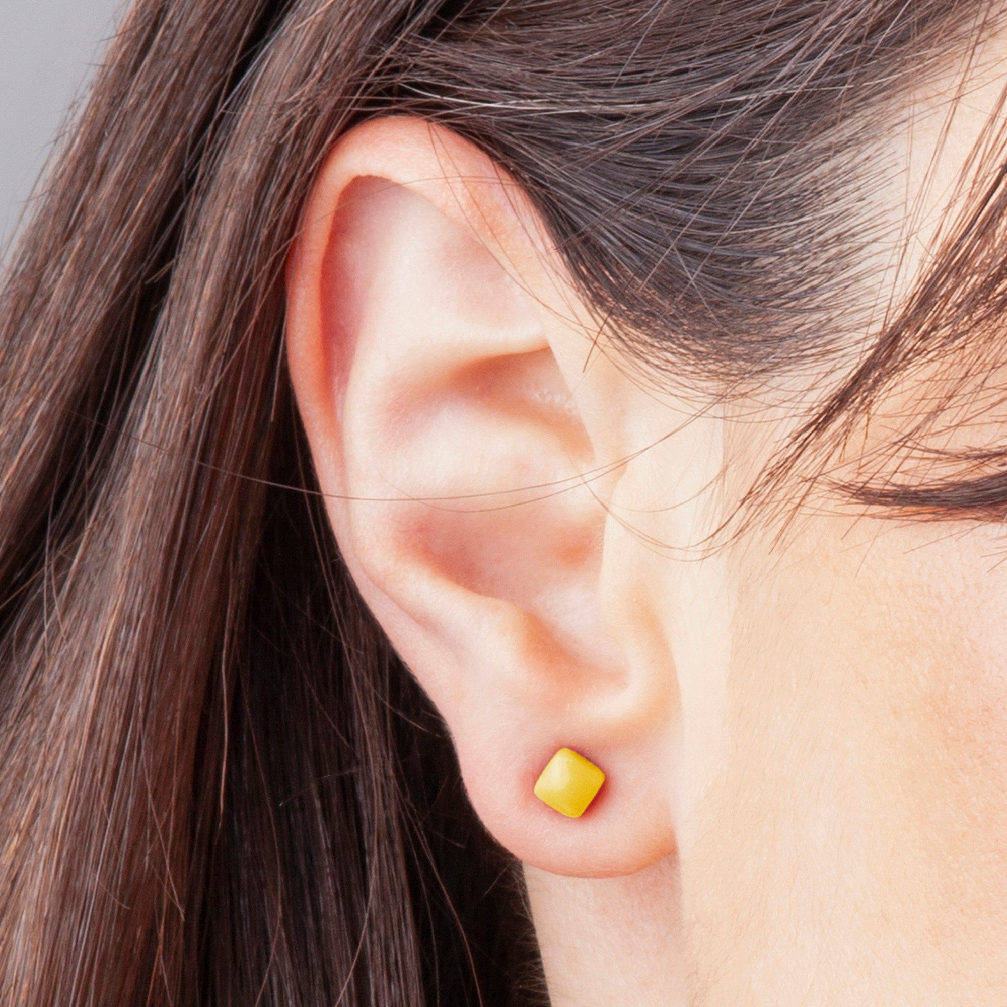 ALEXASCHA Paar Ohrstecker Minimalistische Stecker für jeden Tag • hypoallergener Glasschmuck