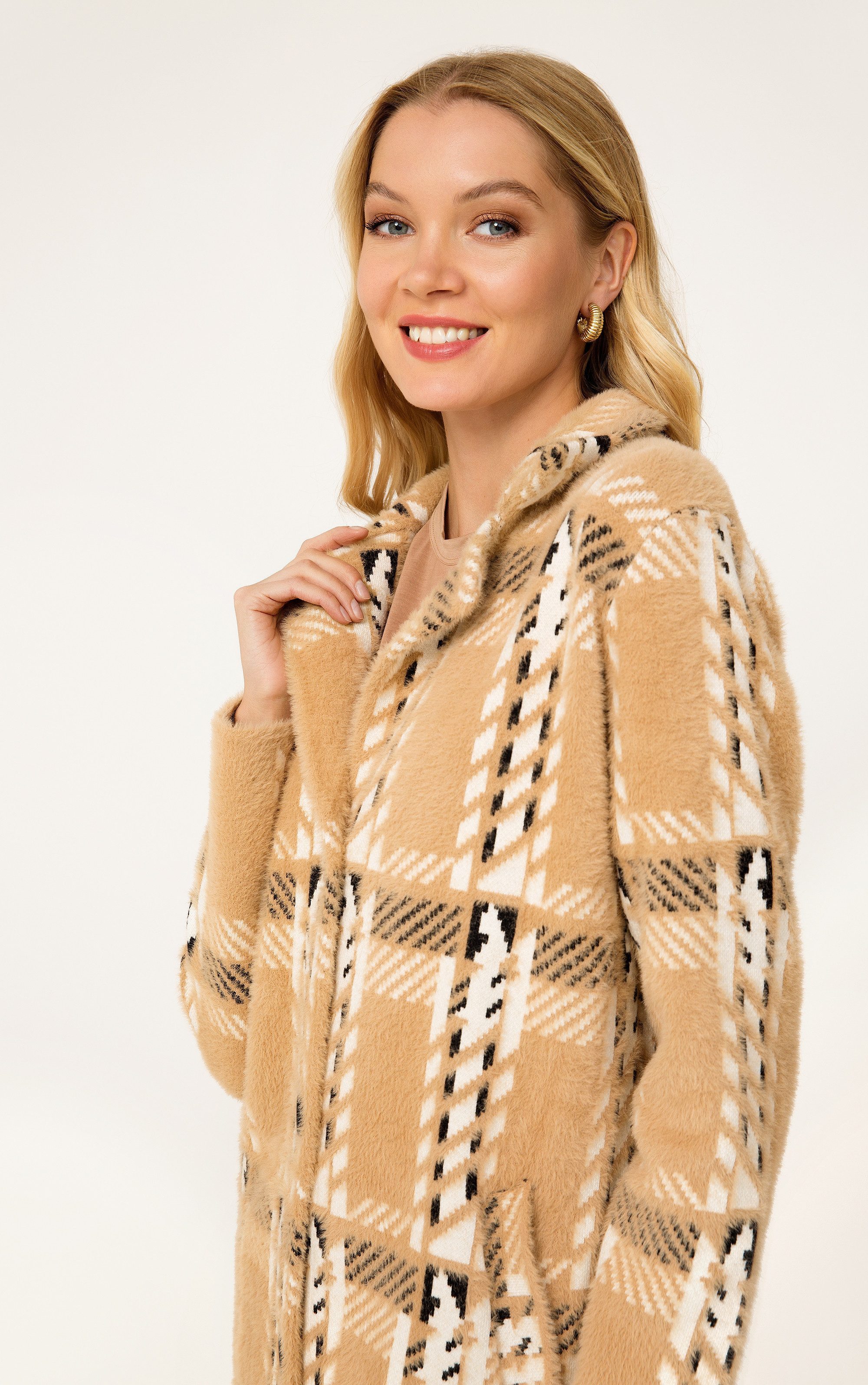 Passioni Wintermantel mit Karomuster in beige und schwarz weiß in mittellan günstig online kaufen