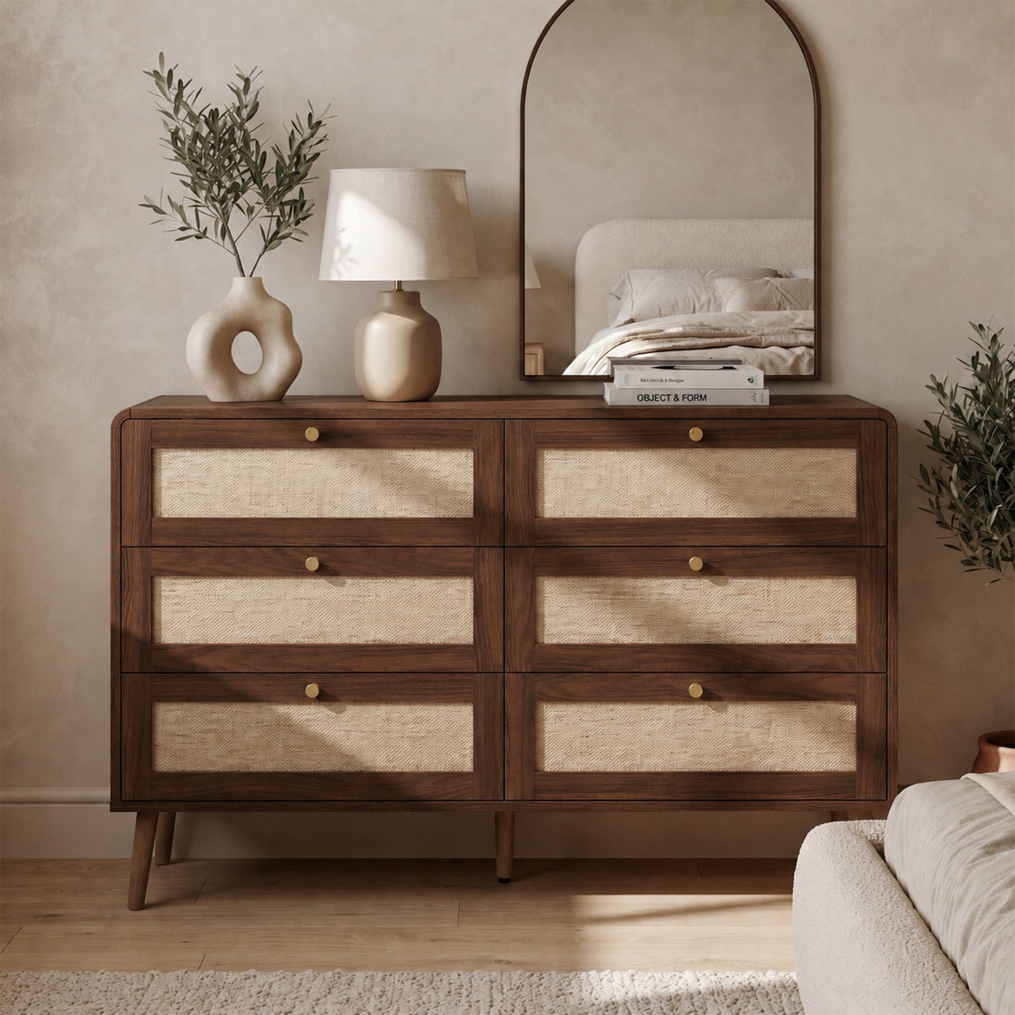 Celya Kommode mit 6 Schubladen, abgerundeten Ecken und erhöhten Beinen (Beistellschrank mit Walnuss-Finish im Rattan-Stil)