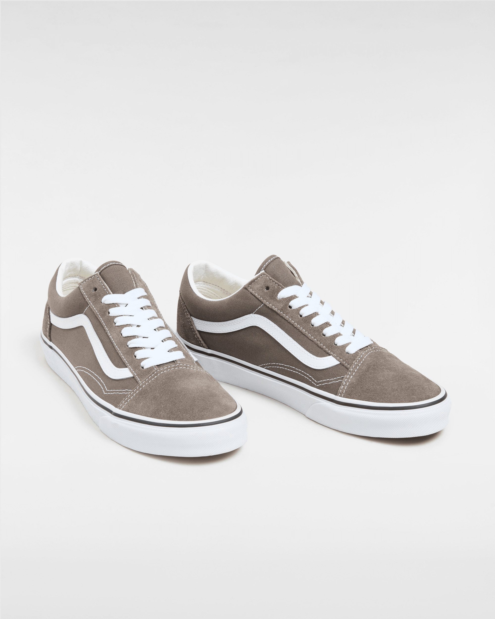 Vans Old Skool Sneaker mit kontrastfarbenem Logo an der Ferse