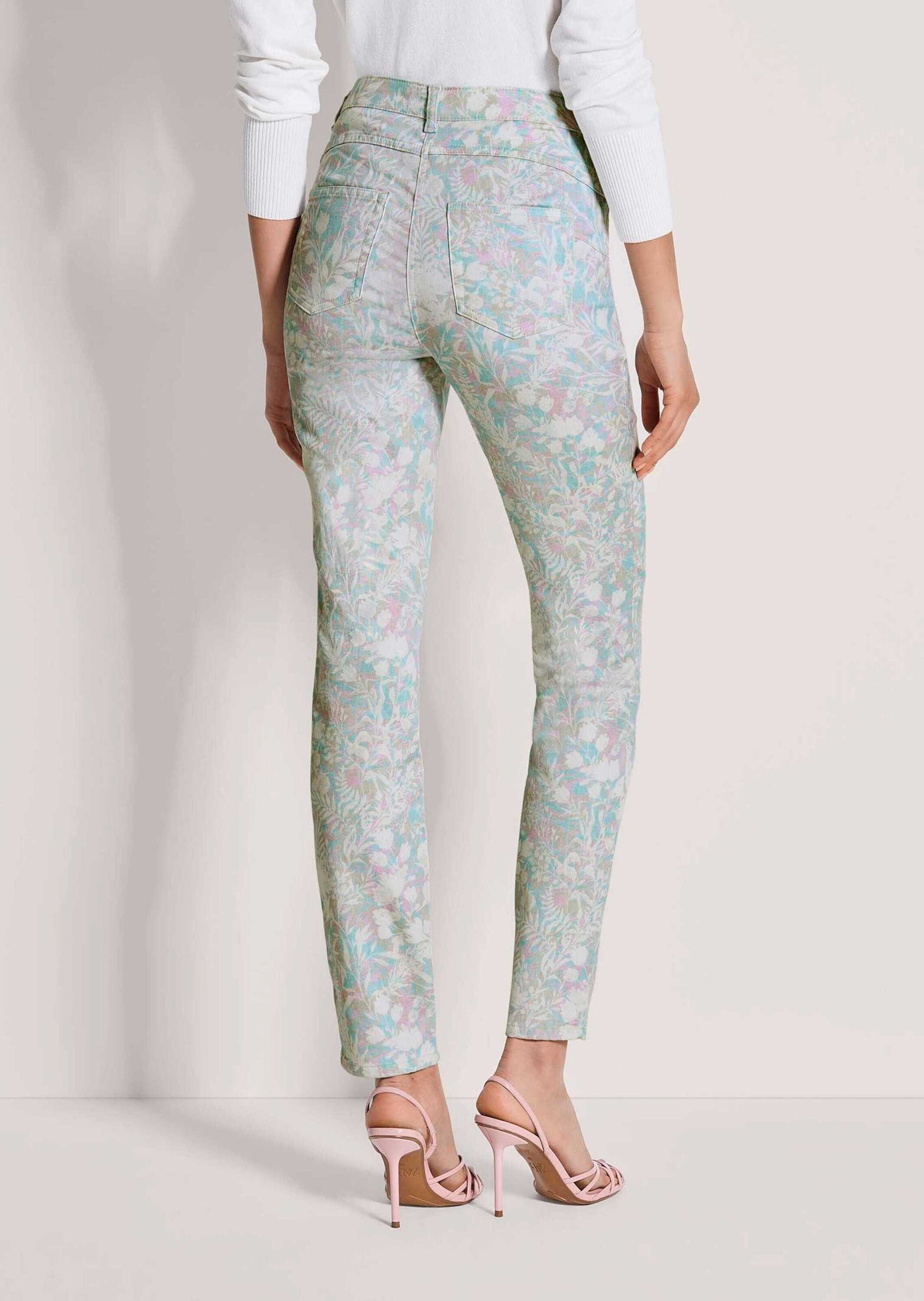 MADELEINE Stoffhose Kurzgröße: Baumwollhose mit floralem Print Stoffhose mit Formbund, Gürtelschlaufen, Taschen und Knöchellänge