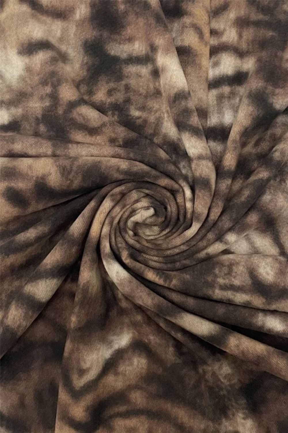 Fashion Scarf World Modeschal Weicher Wollquastenschal mit Tiger-Streifenmuster, Hochwertige Wollmischung für optimalen Tragekomfort