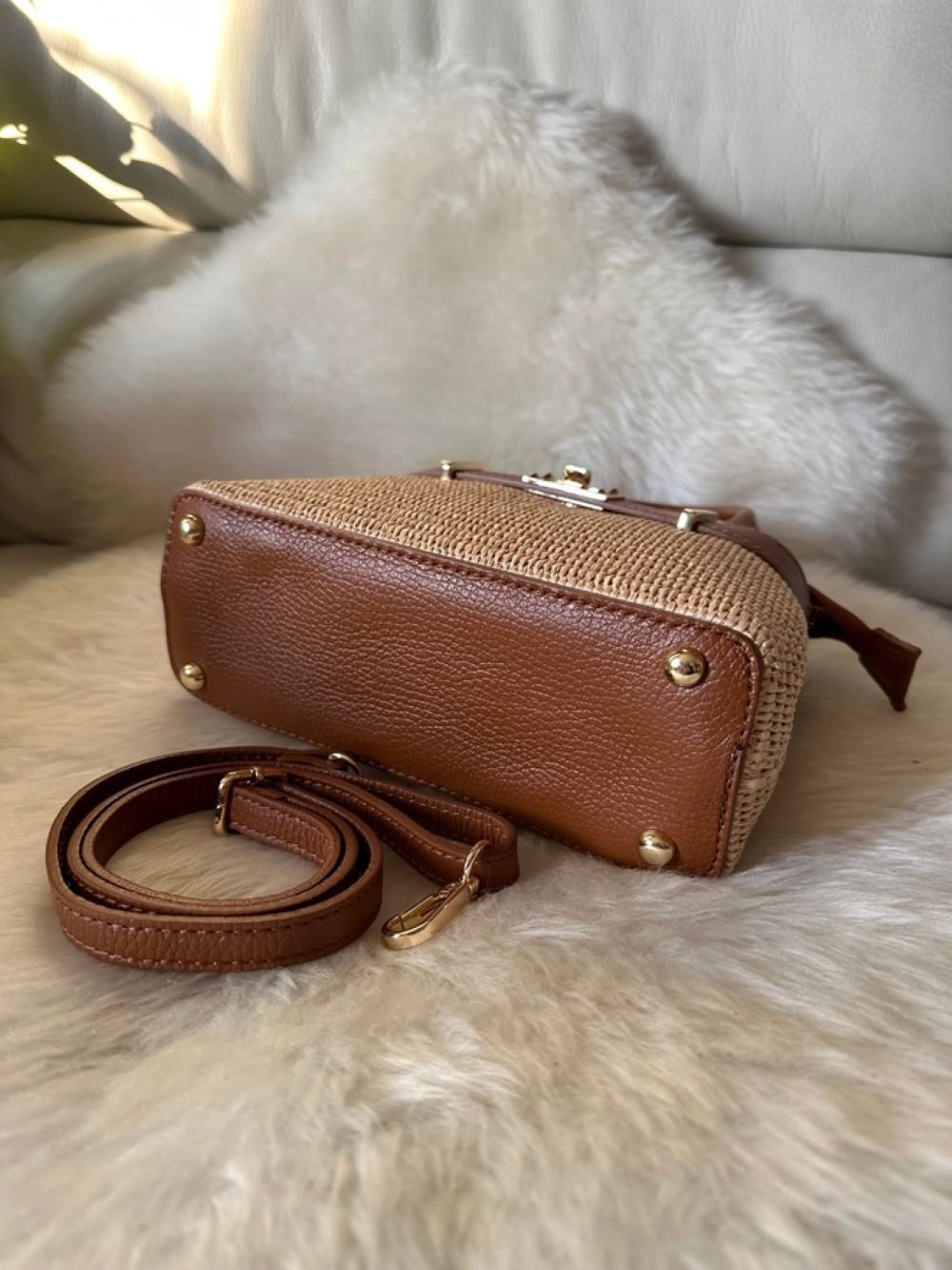 Goodman Design Schultertasche Italienische Handtasche aus Echtleder und Raffia, Mit hochwertiger Verschluss für stilvolle Sicherheit – Bild 3 von 5