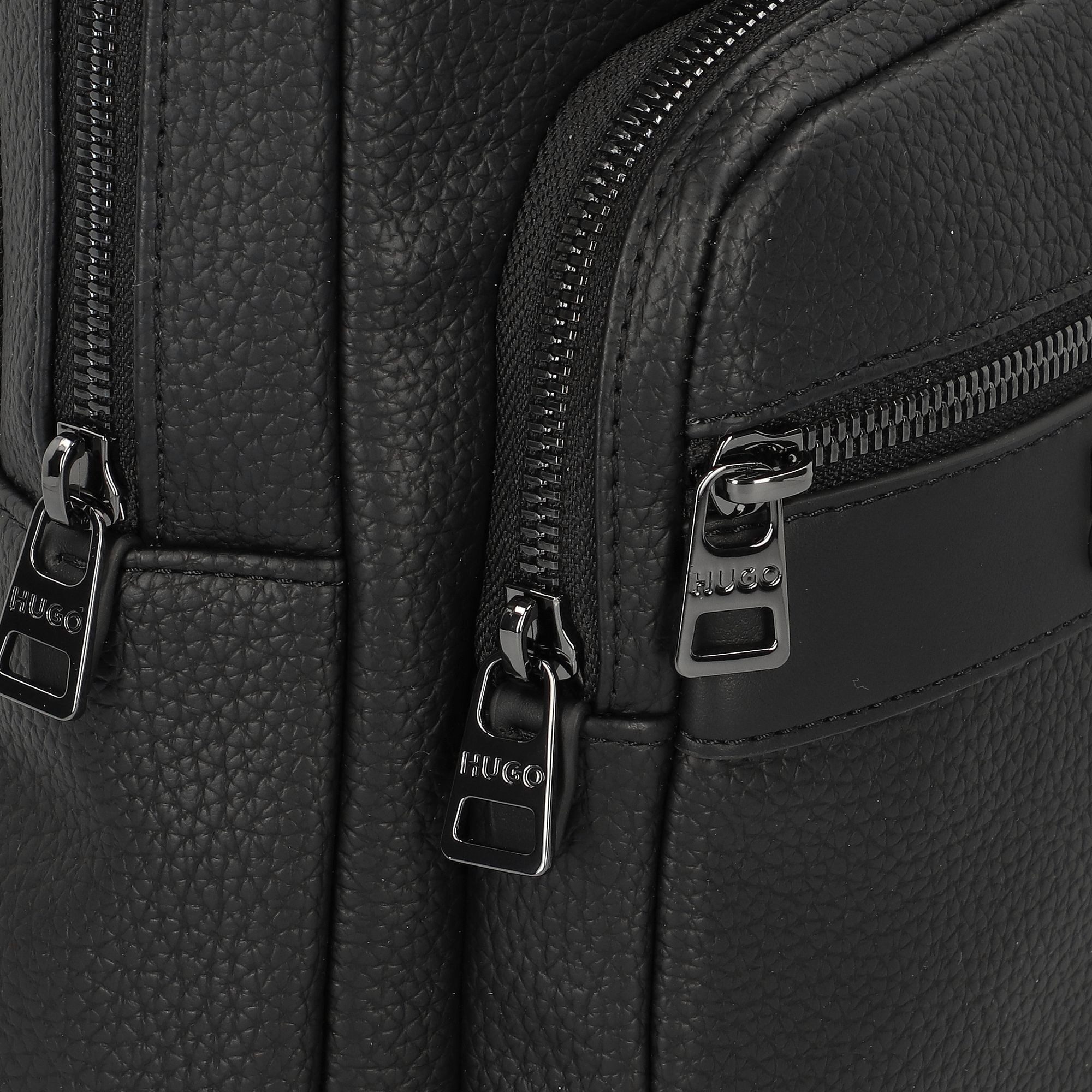 HUGO Umhängetasche Quantic, Polyurethan