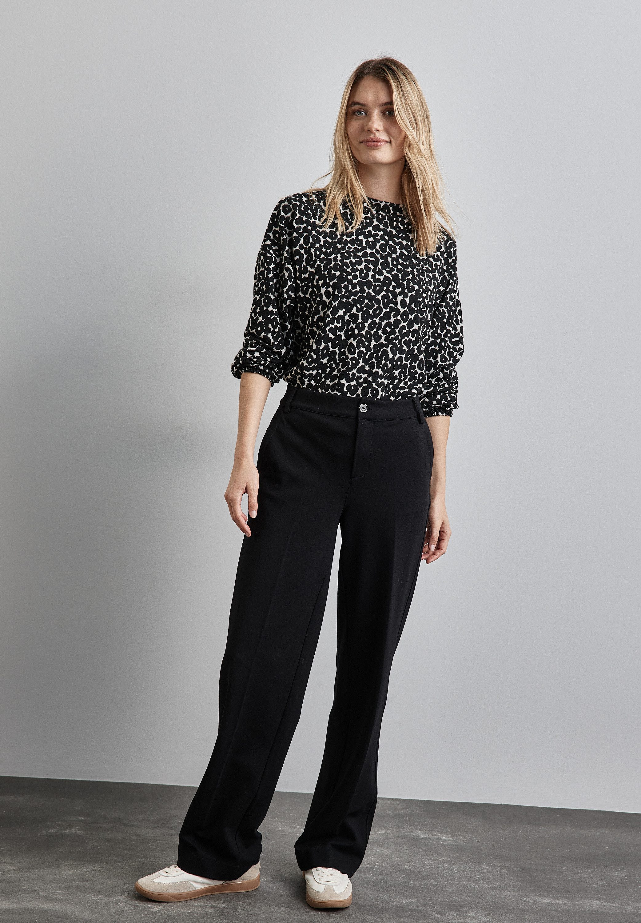 STREET ONE Langarmshirt im angesagten Leo-Look