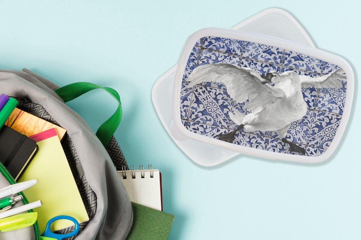 MuchoWow Lunchbox Kunststoff, Erwachsene, Brotdose, weiß und - Kunst Schwan für und Jungs - Alte (2-tlg), - Delfter Mädchen Blau für Kinder - Meister, Brotbox Malerei
