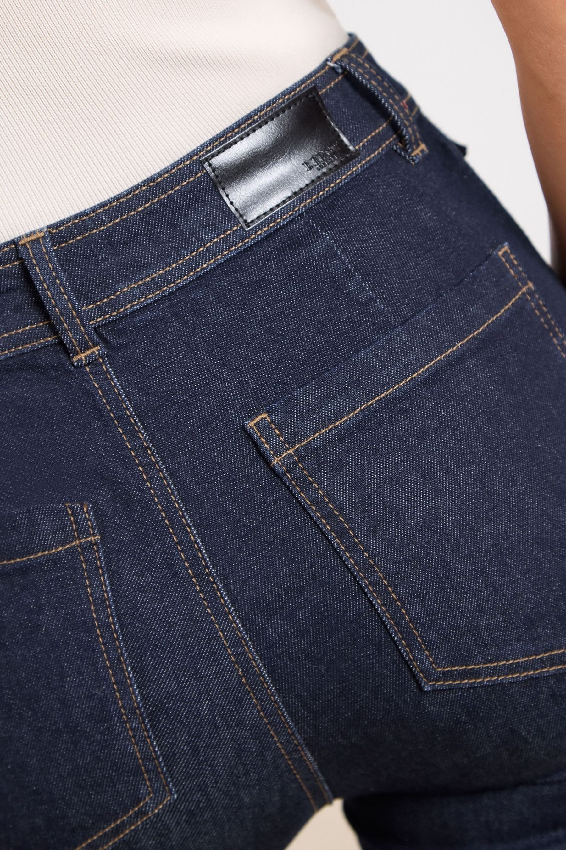 LIPSY Schlagjeans Lipsy Glamouröse Jeans mit Schlag, Petite (1-tlg) günstig online kaufen