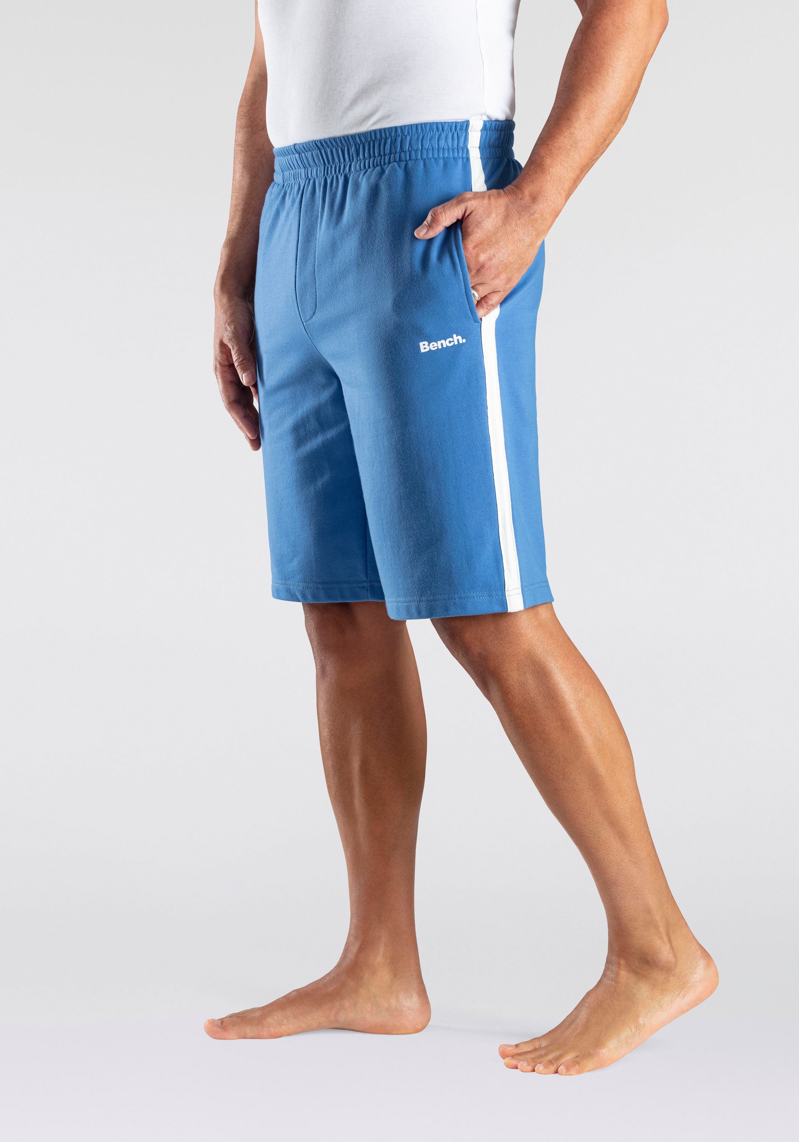 Bench. Loungewear Sweatshorts kurze Relaxshort, Jogginghose, weicher Sweat-Qualität