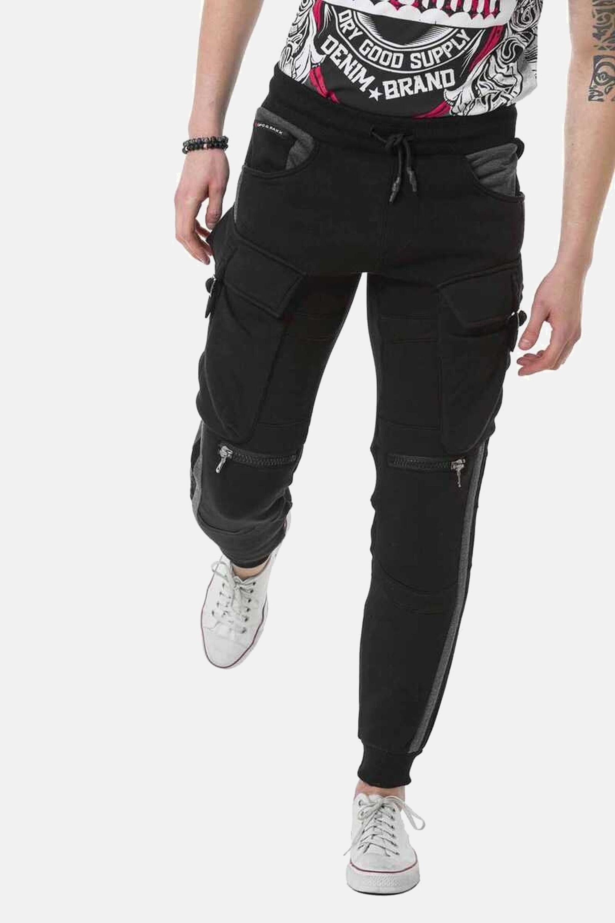 Cipo & Baxx Trainingshose HOMEWEAR im sportlichen Look, CR125A günstig online kaufen