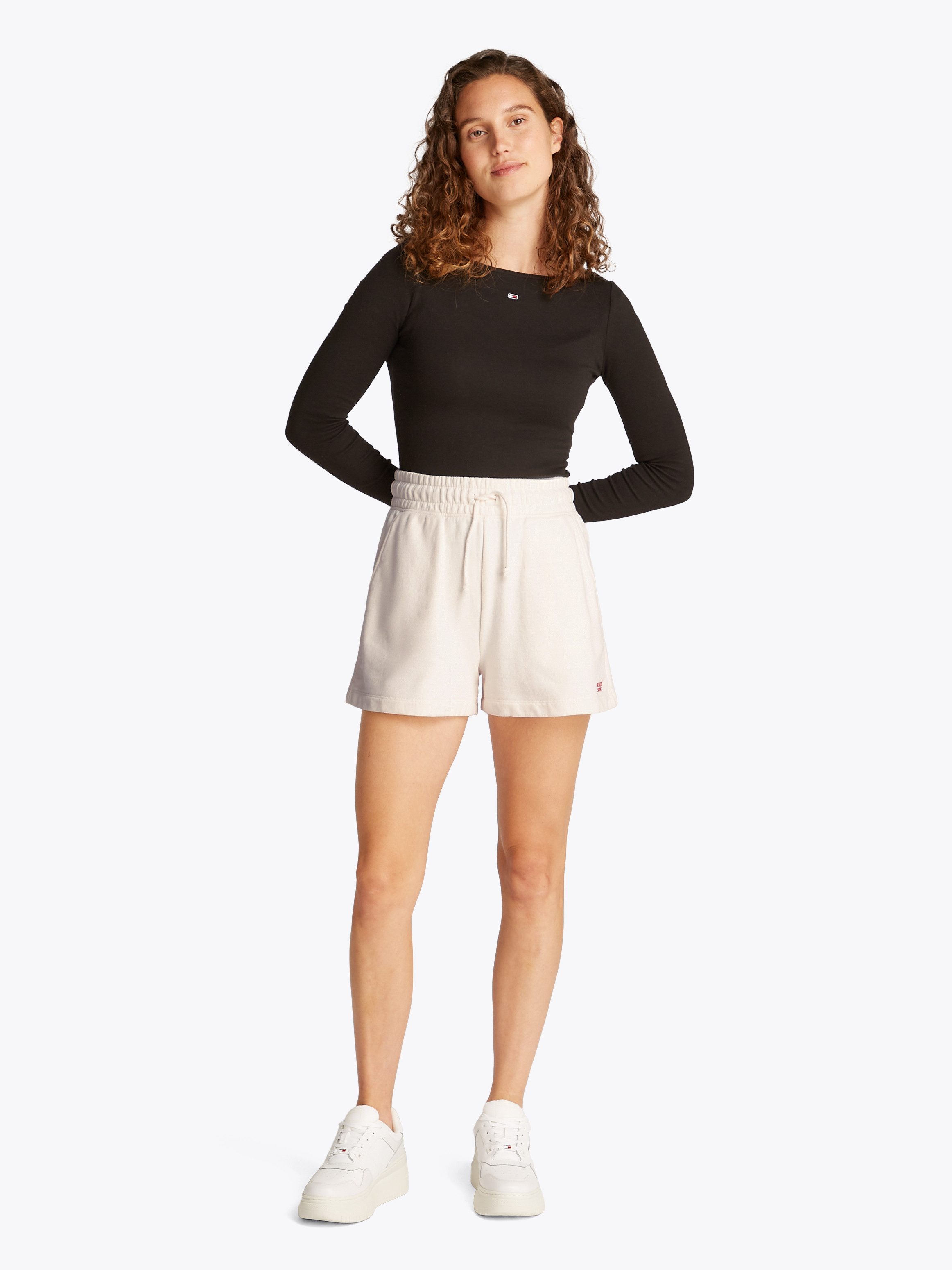 Tommy Jeans Shorts TJW SCRIPT SHORT EXT mit Logoschriftzug