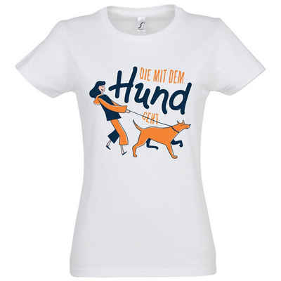 Youth Designz T-Shirt Die Mit Dem Hund Geht Damen Shirt mit lustigem Hunde Frontprint
