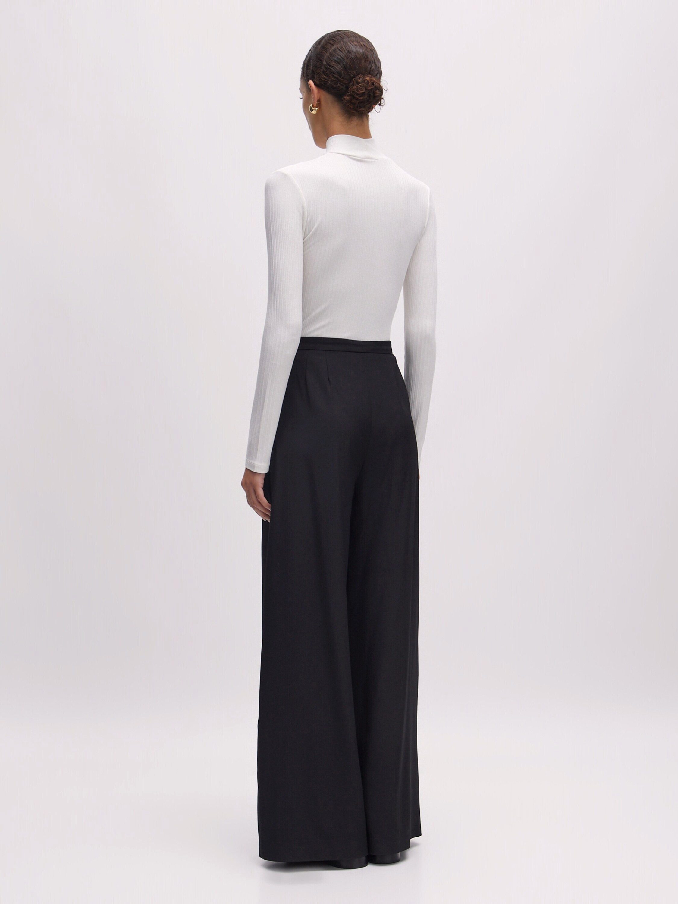 EDITED Bundfaltenhose Sandy (1-tlg) Drapiert/gerafft