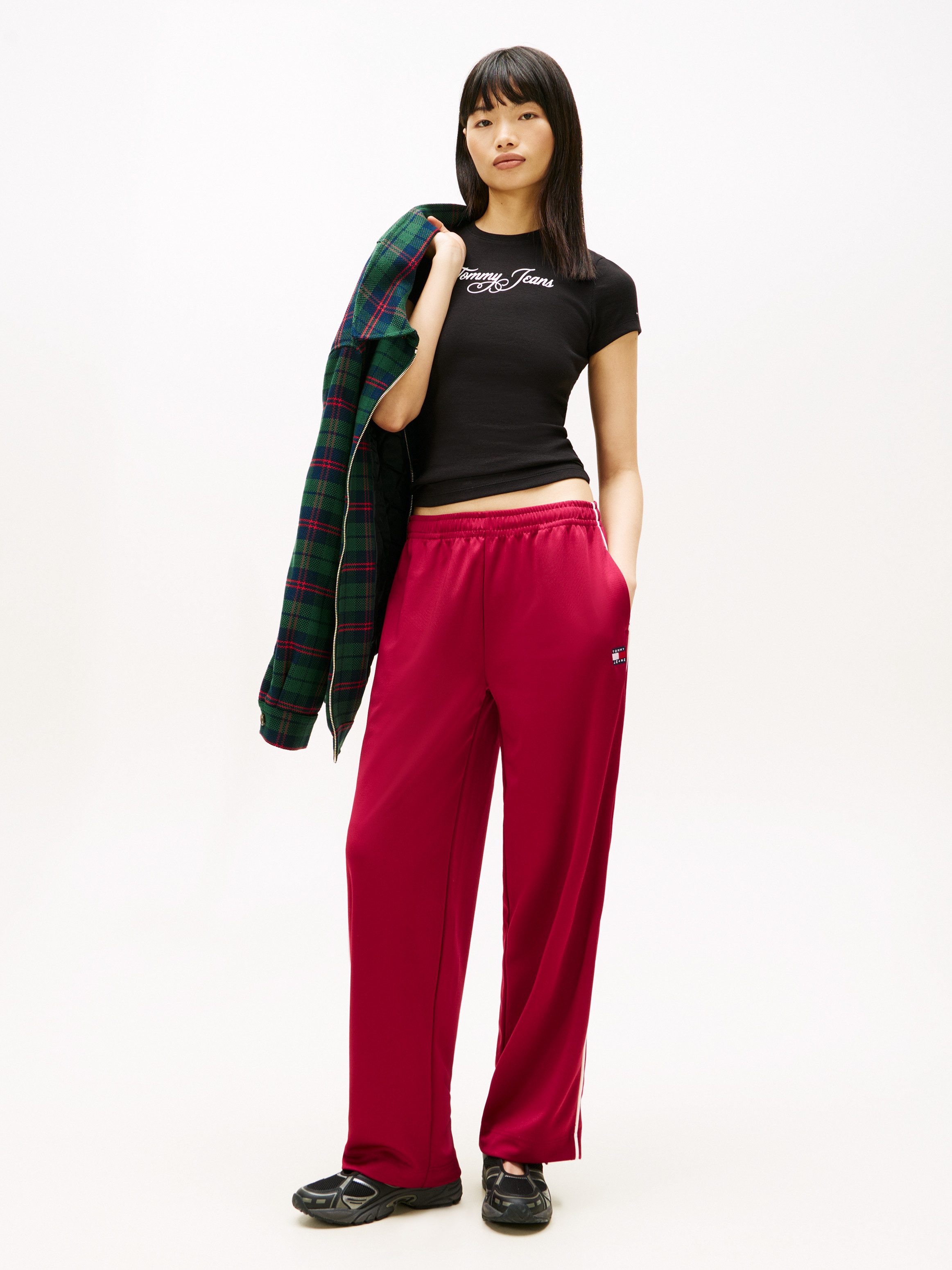 Tommy Jeans Kurzarmshirt TJW SLIM ESS LOGO 1 RIB TEE EXT in gerippter Struktur