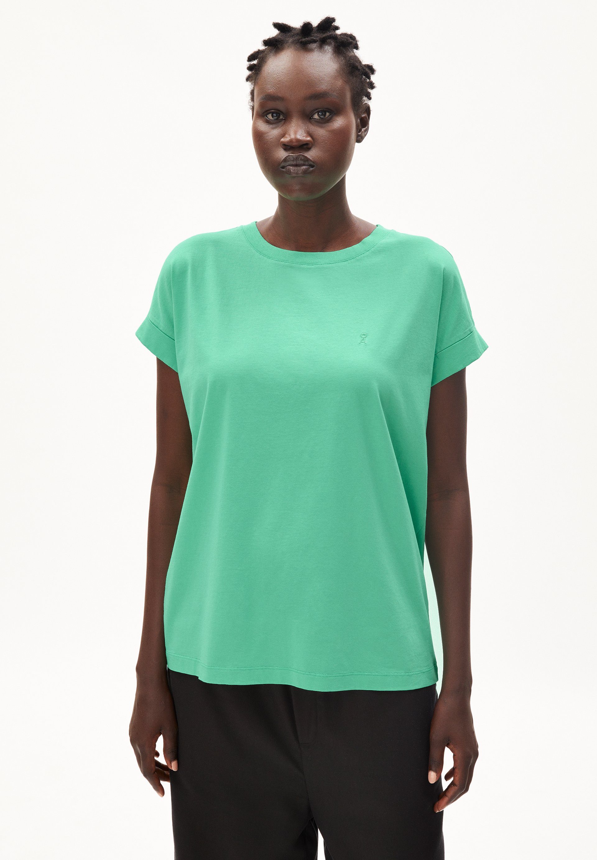 Loose empty Armedangels lime T-Shirt Bio-Baumwolle aus T-Shirt Fit bright IDAARA (1-tlg) Damen