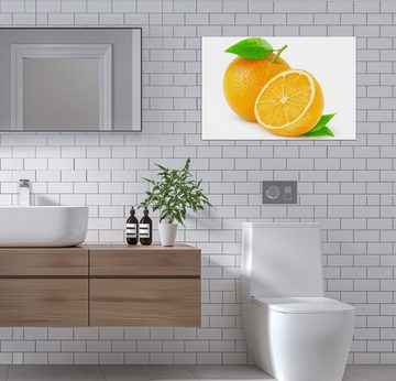 Wallario Wandfolie, Saftige Orangen vor weißem Hintergrund, wasserresistent, geeignet für Bad und Dusche