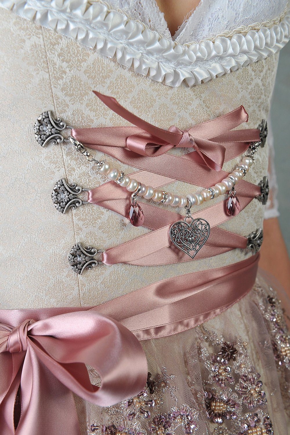 Edelnice Dirndl Cécilia günstig online kaufen