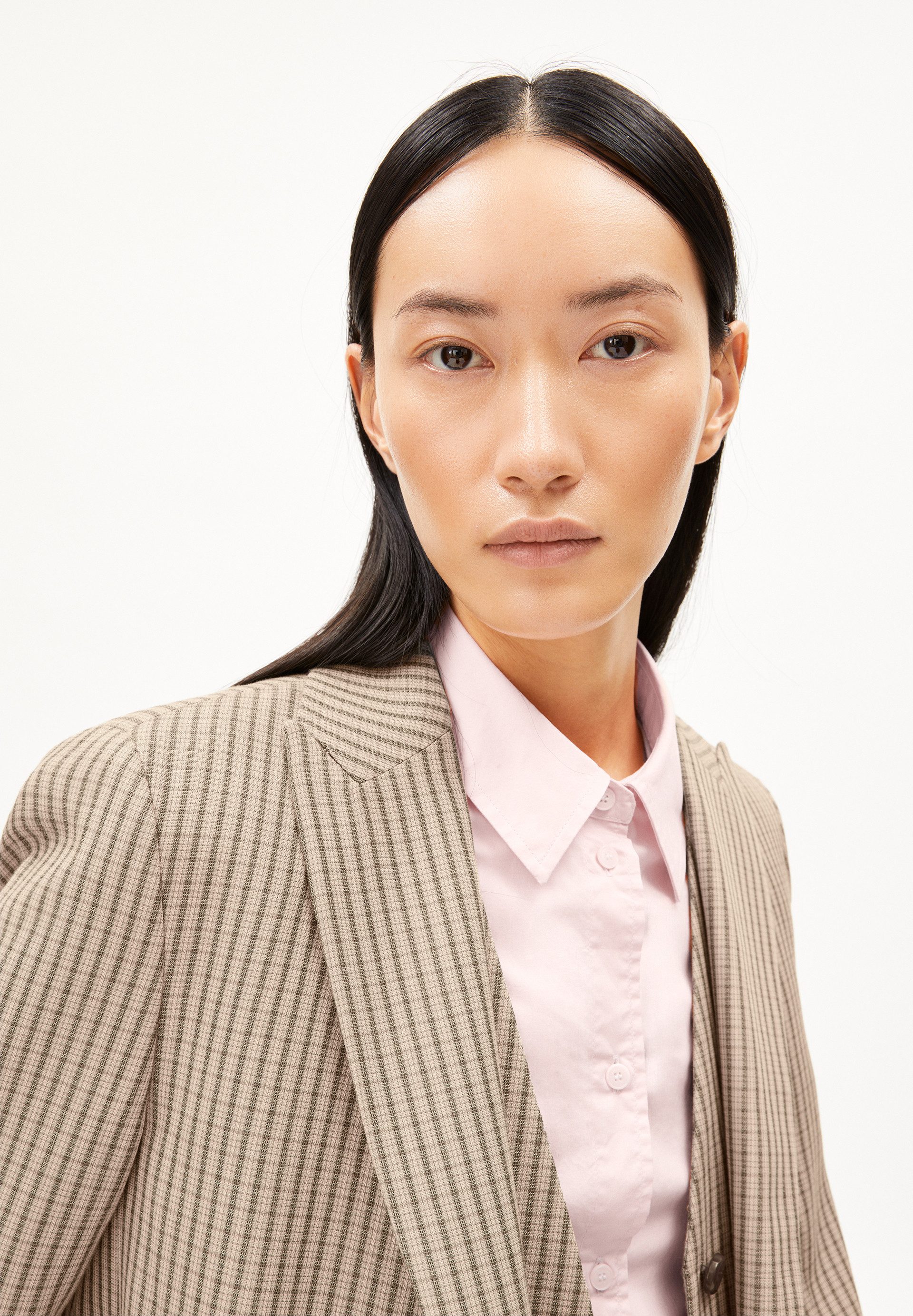 Armedangels Jackenblazer MIKULAA CHECK Blazer aus LENZING™ ECOVERO™ Viskose (1-tlg)