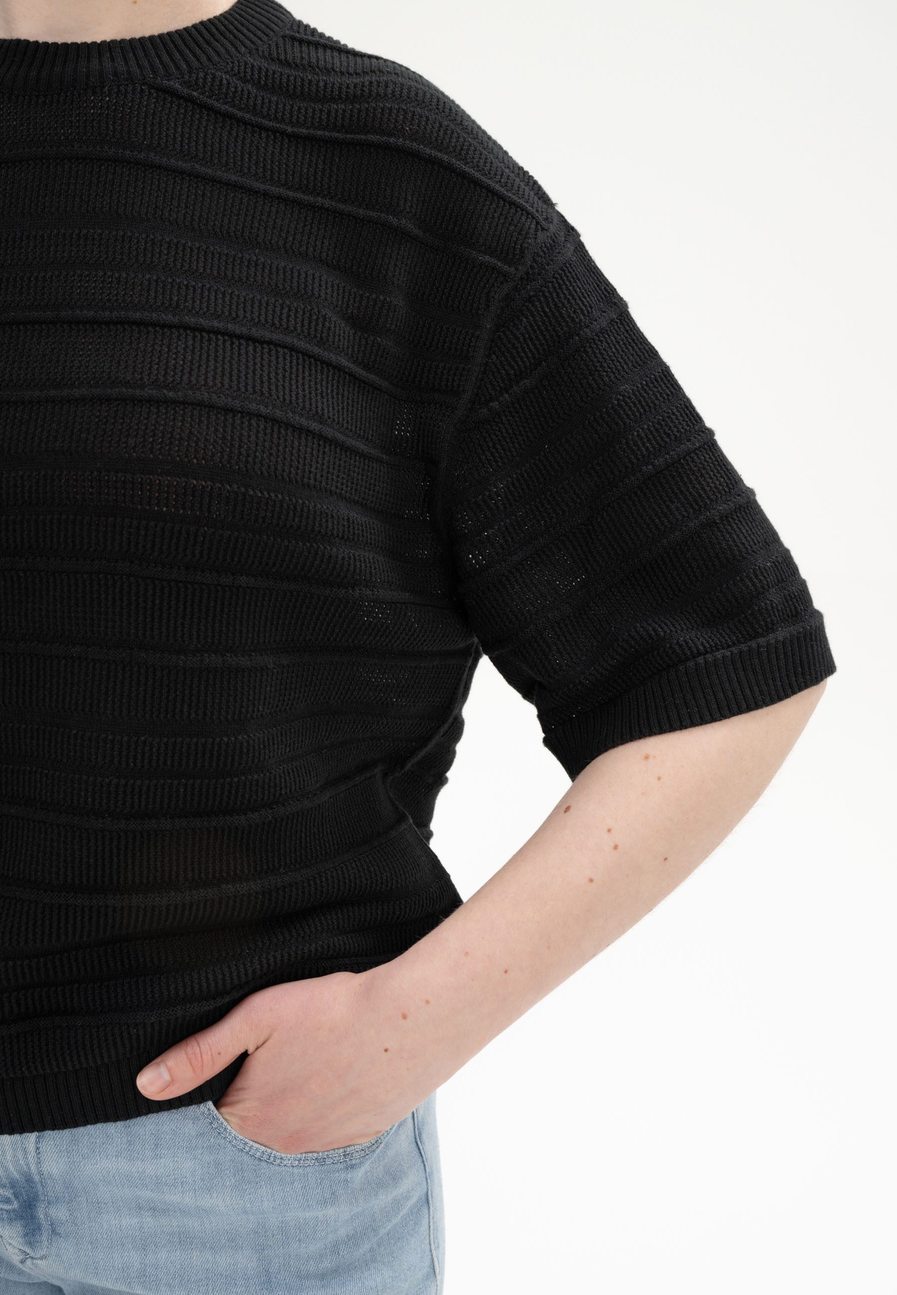 MELA Kurzarmshirt Strukturiertes Strick T-Shirt Style AROHI Kurze Ärmel