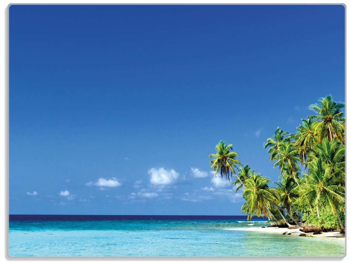 Wallario Schneidebrett Blauer Himmel weißer Strand Palmen und das tiefblaue Meer, ESG-Sicherheitsglas, (inkl. rutschfester Gummifüße 4mm, 1-St), 30x40cm