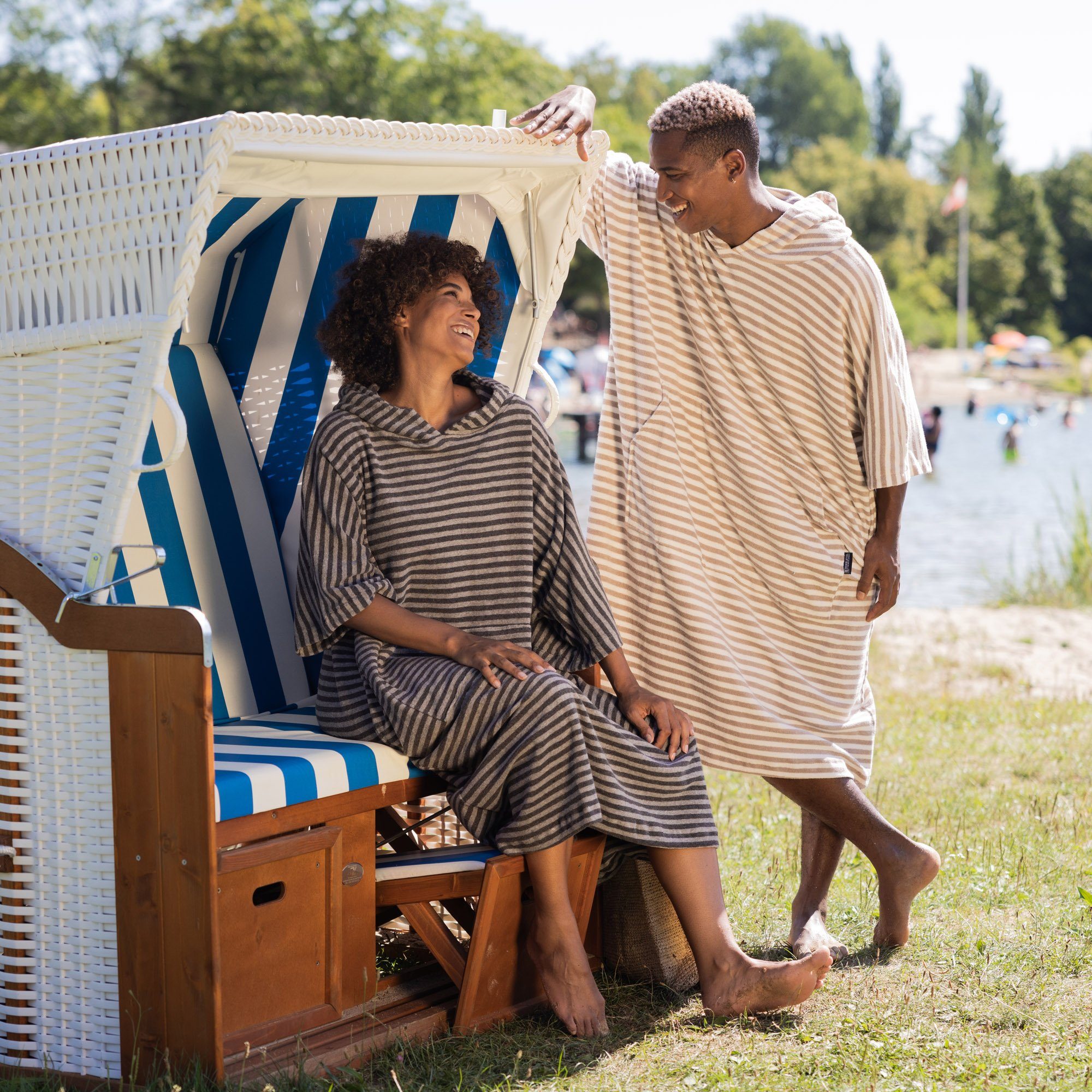 HOMELEVEL Bademantel Badeponcho Unisex aus 100% Baumwolle für Erwachsene mi günstig online kaufen