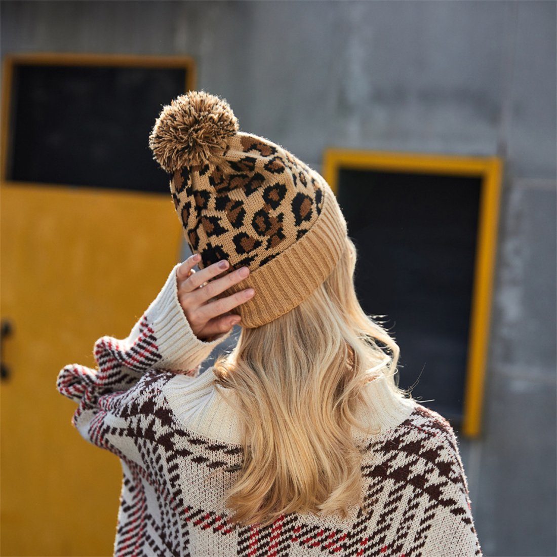 warme Strickmütze, Strickmütze Leopard Damenmode Wollmütze Print DÖRÖY khaki Haarballen
