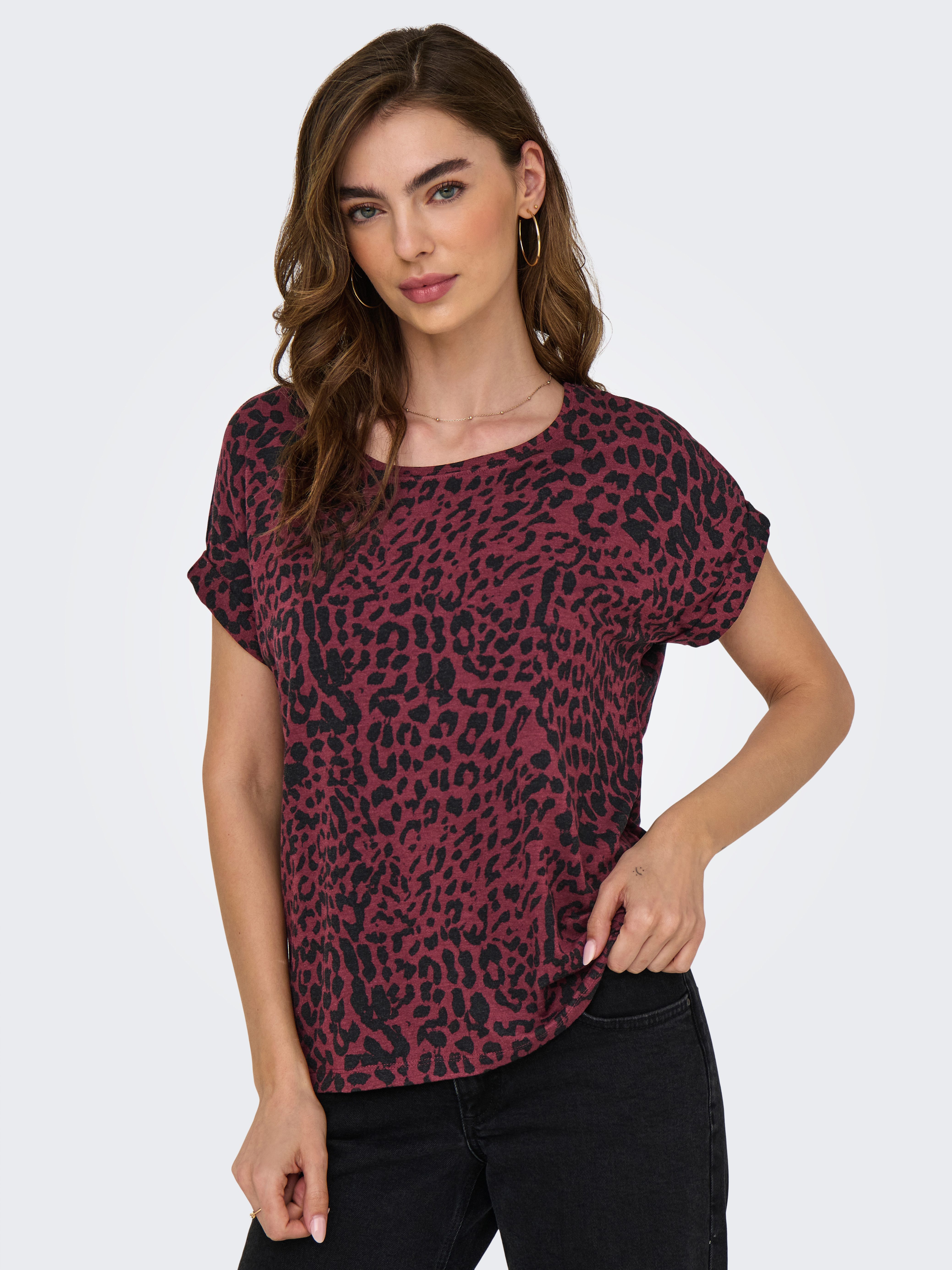 ONLY Kurzarmshirt ONLMOSTER – Shirt mit Animal-Print und lockerem Schnitt animal-print, modisch, loose fit, Viskosemischung, Rundhals