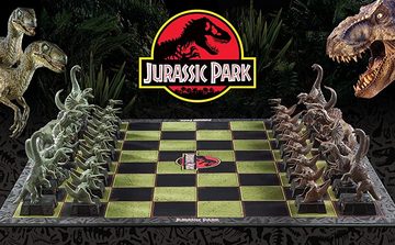 The Noble Collection Spiel, Schach Jurassic Park Schach Set, mit 32 kunstvoll geformten PVC-Dinosaurierfiguren