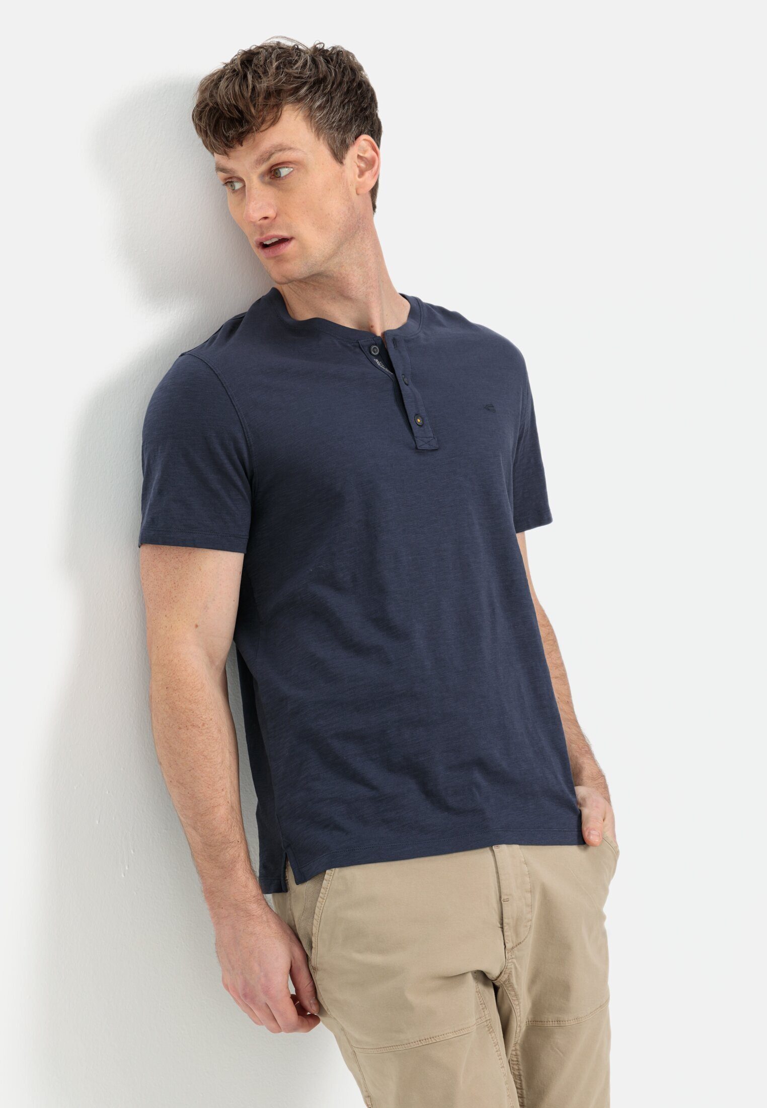 camel active Henleyshirt aus reiner Baumwolle Kurzarm Henley