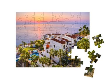 puzzleYOU Puzzle Puerto de Santiago Stadt, Teneriffa, 48 Puzzleteile, puzzleYOU-Kollektionen Teneriffa