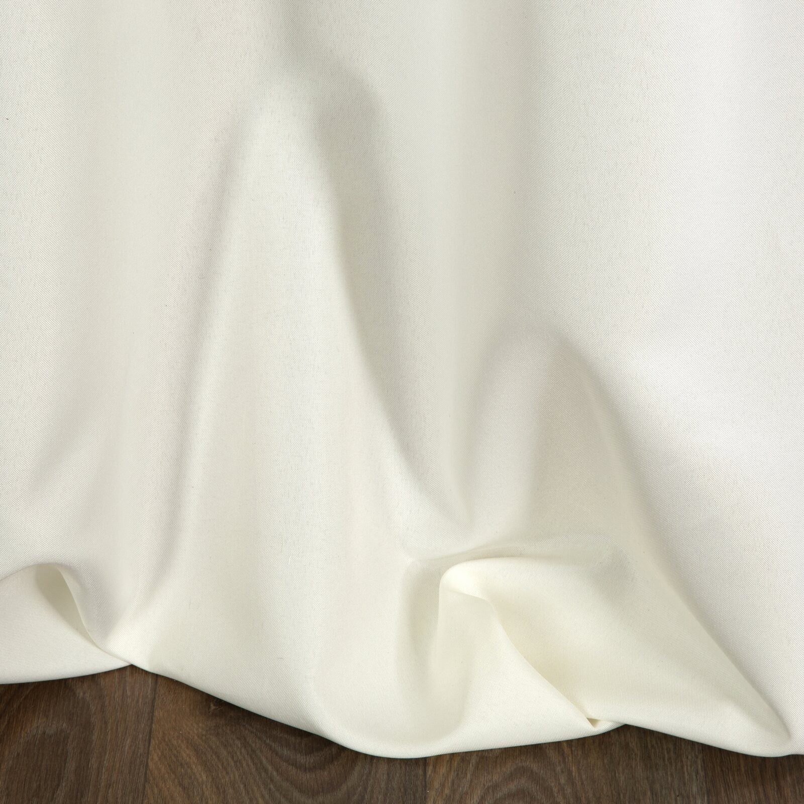 Eurofirany Vorhang Einfarbiger Vorhang – Blickdichter Stoff mit matter Oberfläche, Ösen, Satinbindung, pflegeleicht, 140 g/m² – 100 % Polyester – Bild 4 von 5