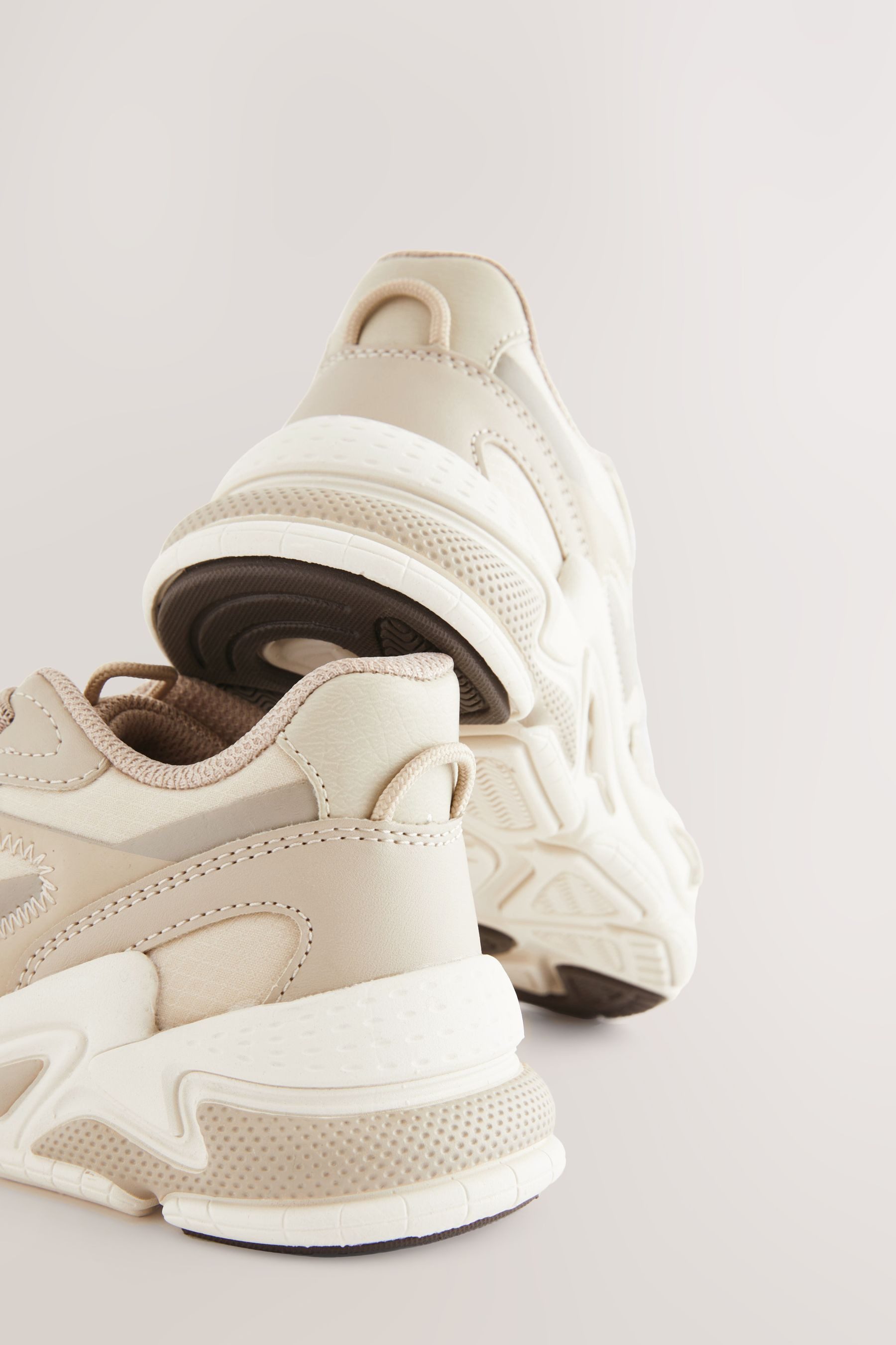 Next Modische Turnschuhe mit elastischen Schnürsenkelns Sneaker (1-tlg)