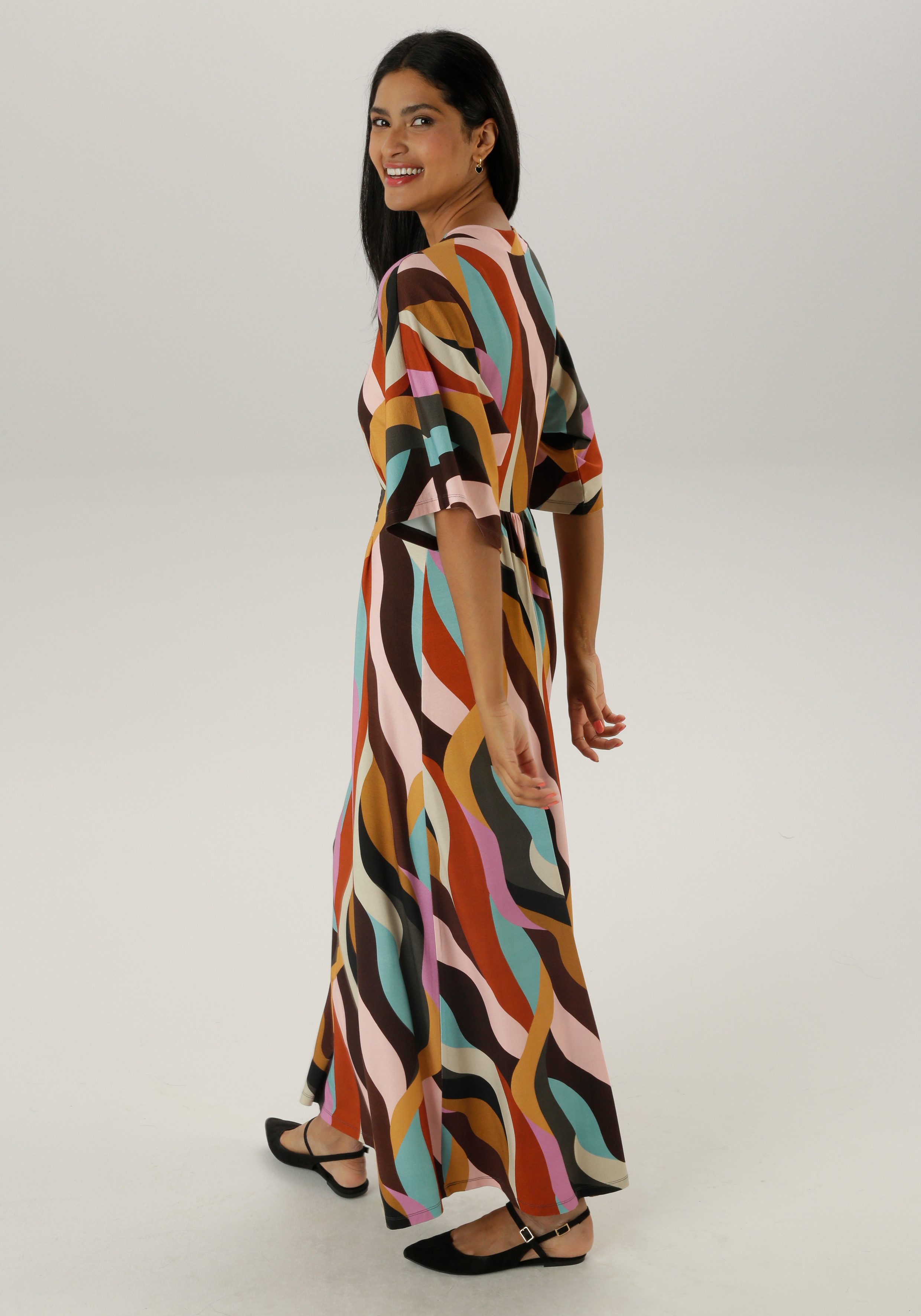 Aniston SELECTED Maxikleid mit weiten, 3/4-langen Ärmeln