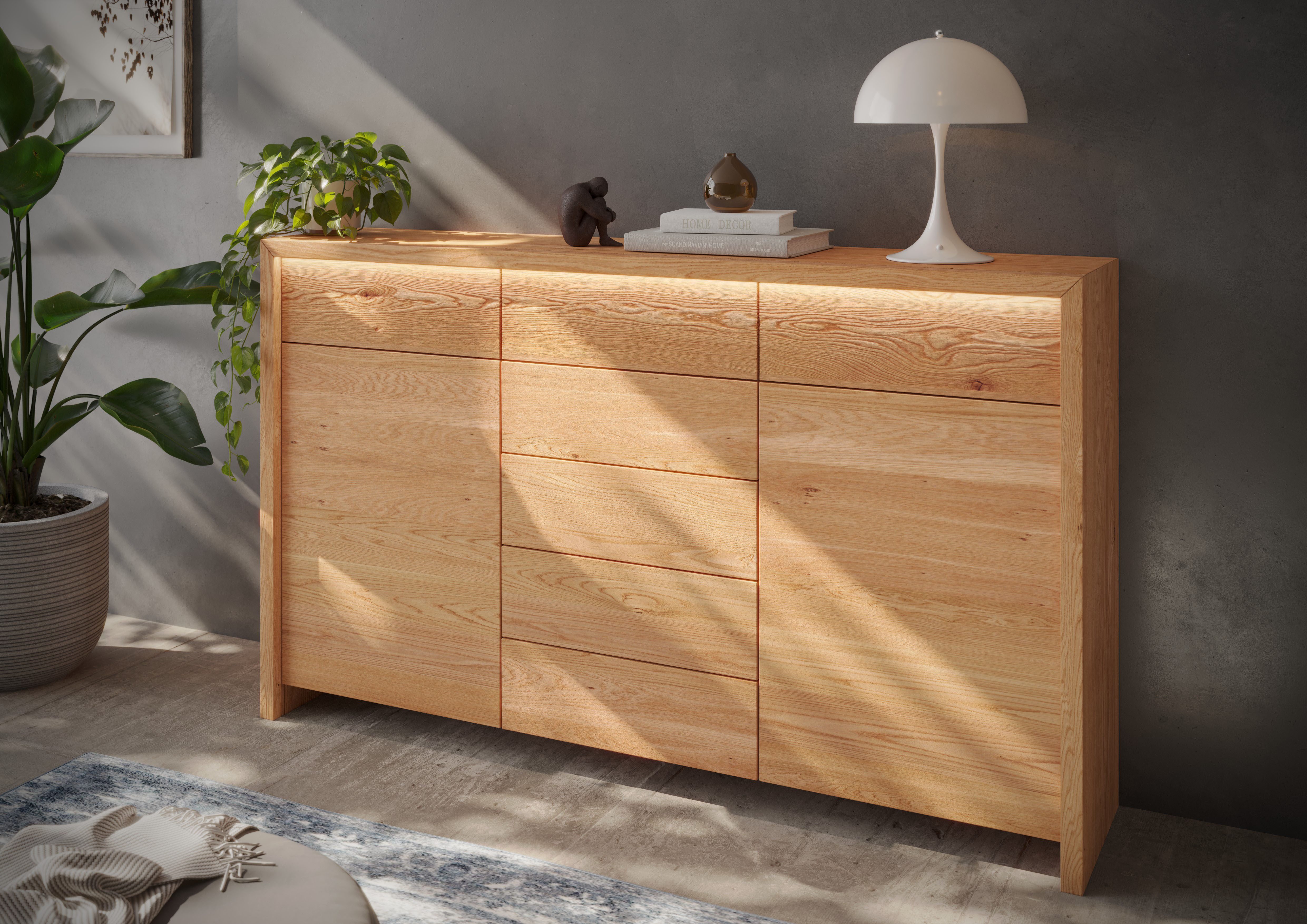 Home affaire Kombikommode Léopoldine, Kommode aus Kernbuche, Breite 188cm, inkl. LED-Beleuchtung