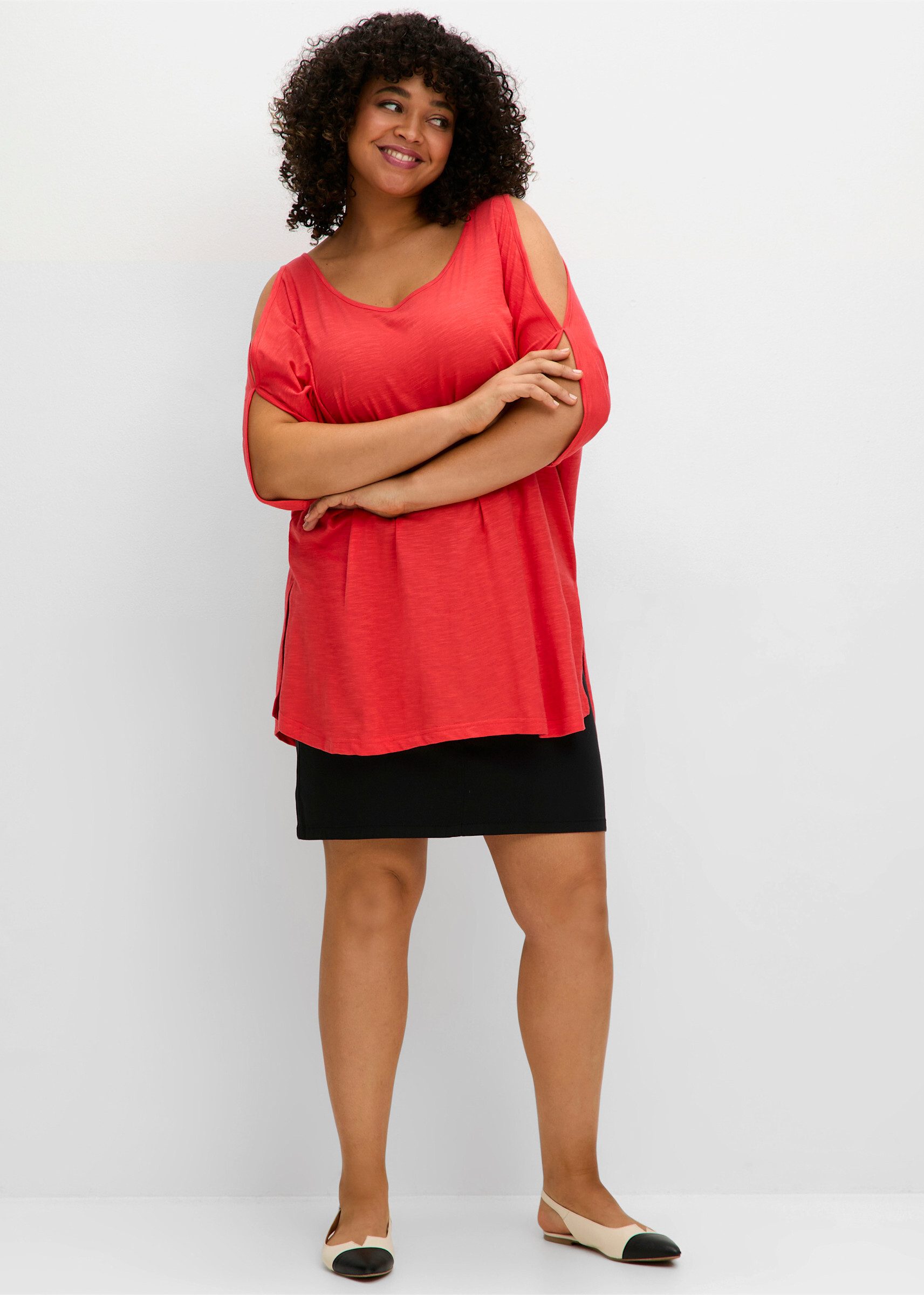 Sheego T-Shirt Fledermausshirt . mit geschlitzten Fledermausärmeln günstig online kaufen