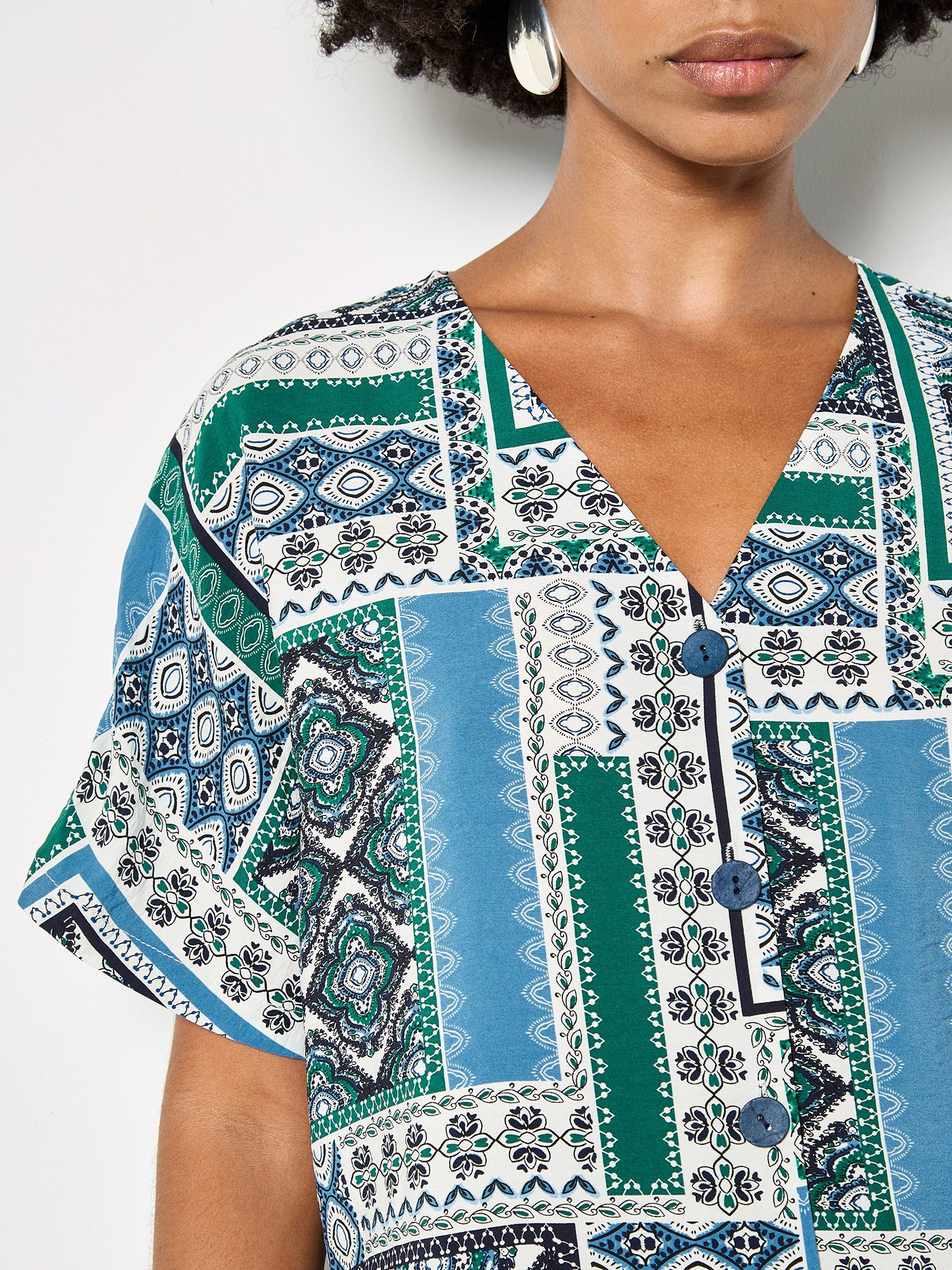 Apricot Klassische Bluse Folk-Patchwork-Bluse . mit Muster