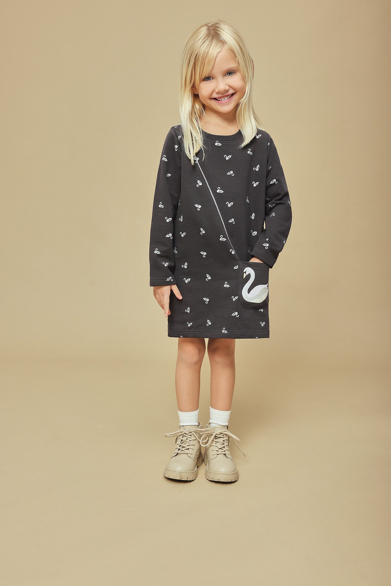 Blue Seven Sweatkleid in dezenter A-Linie und mit tollen Pailletten-Details