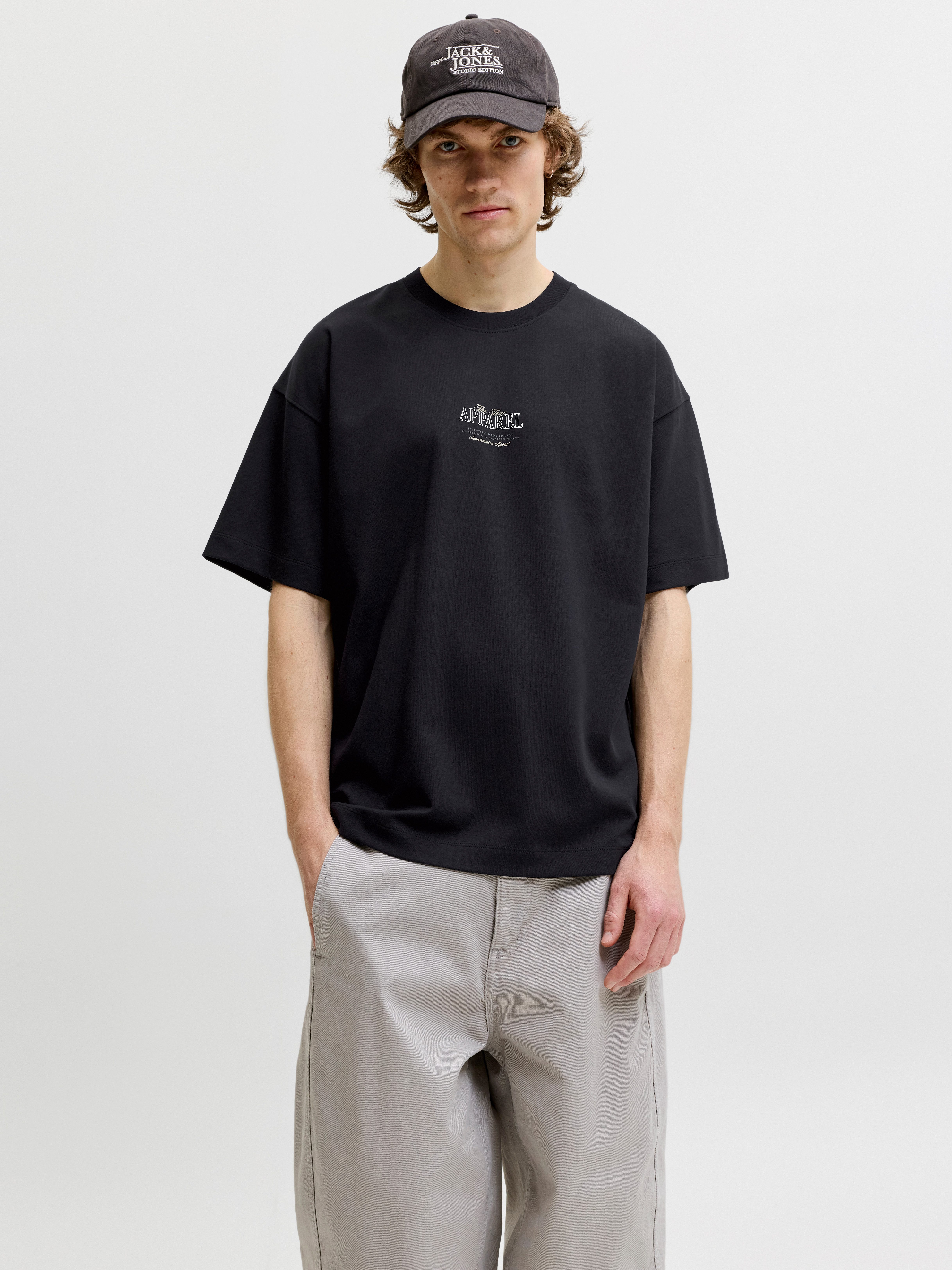 Jack & Jones T-Shirt JJEBARRON STUDIO TEE SS O-NECK SN Baumwollmischung, loose fit
