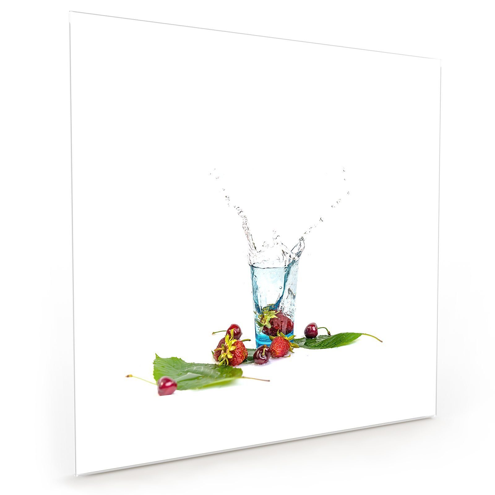 Primedeco Küchenrückwand Küchenrückwand Spritzschutz Glas mit Motiv Wasserglas mit Früchten