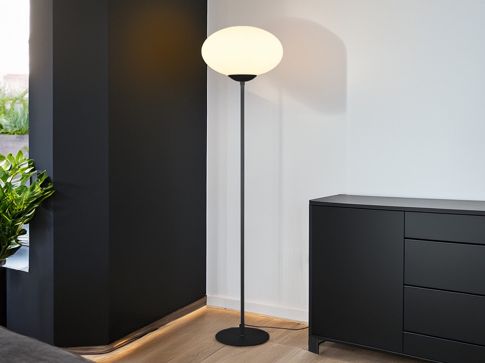 TRIO Leuchten LED Stehlampe, Dimmfunktion, LED wechselbar, Warmweiß, Design-klassiker Lampe für Zimmer-ecke stehend mit Glas-kugel H: 150cm