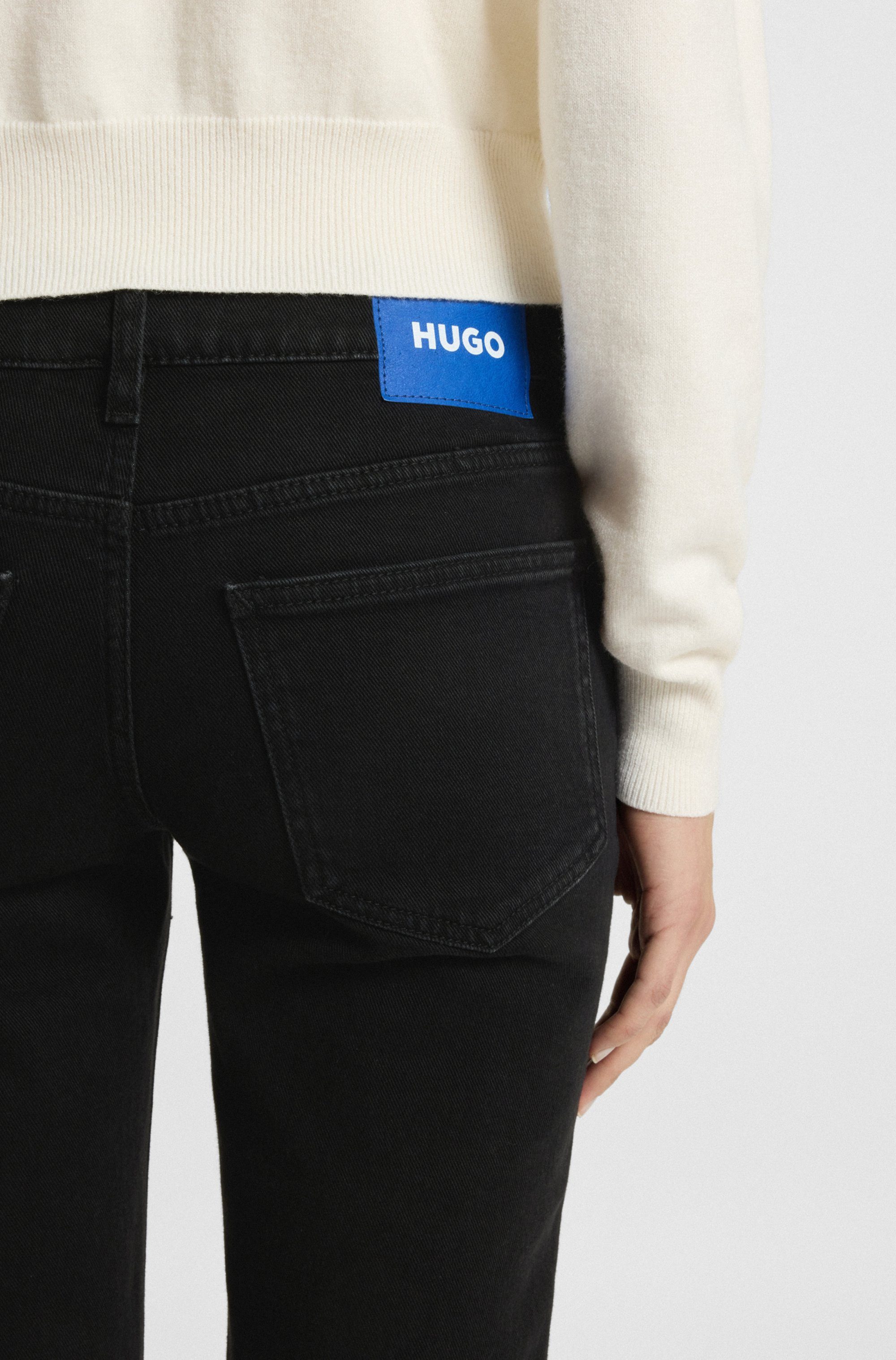 HUGO Slim-fit-Jeans Gamera mit Strass-Logo vorn
