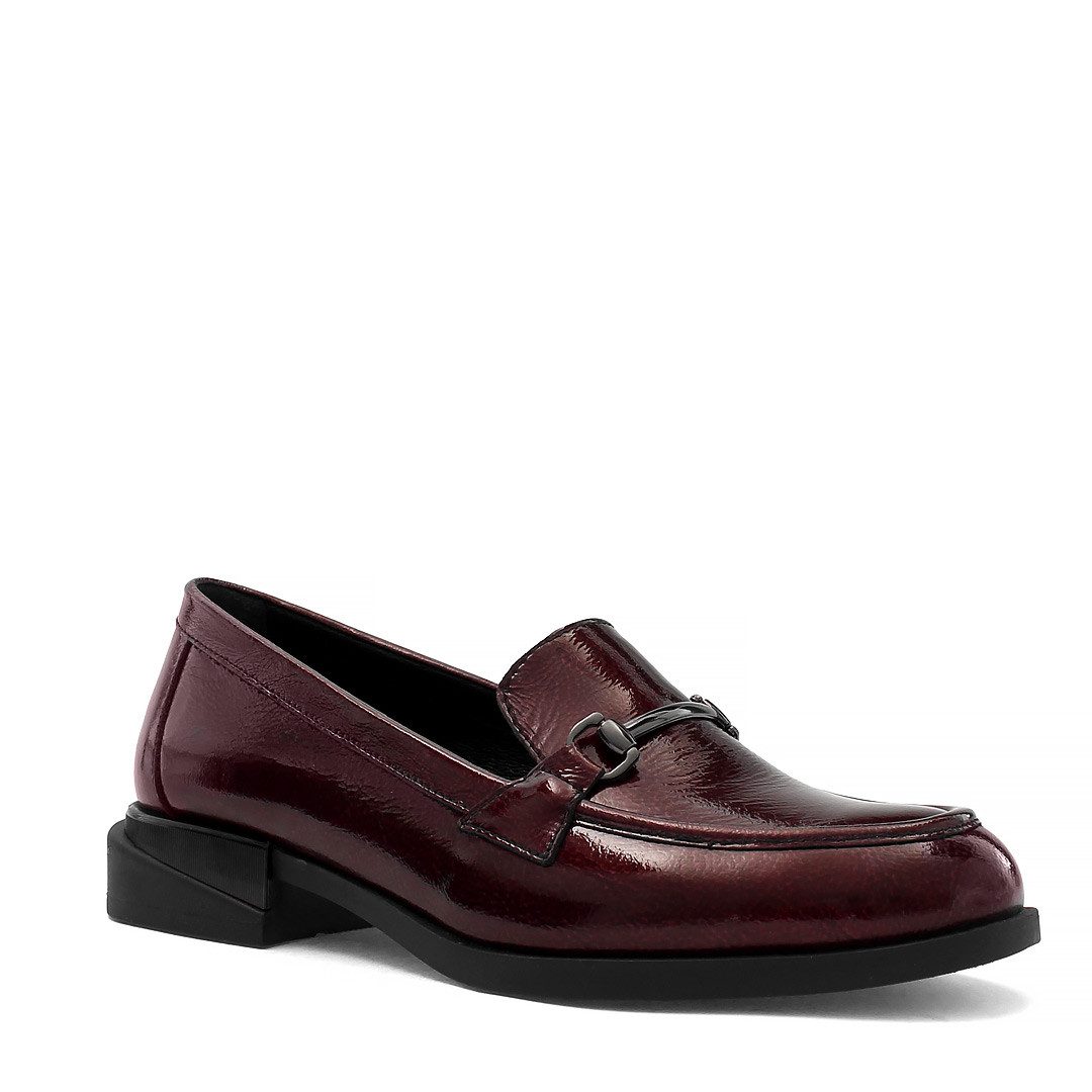 Celal Gültekin Business Lackschuhe Slipper Blockabsatz Trensenspange Damen Loafer Glänzendes Lackleder mit strapazierfähiger Polyurethan-Sohle.